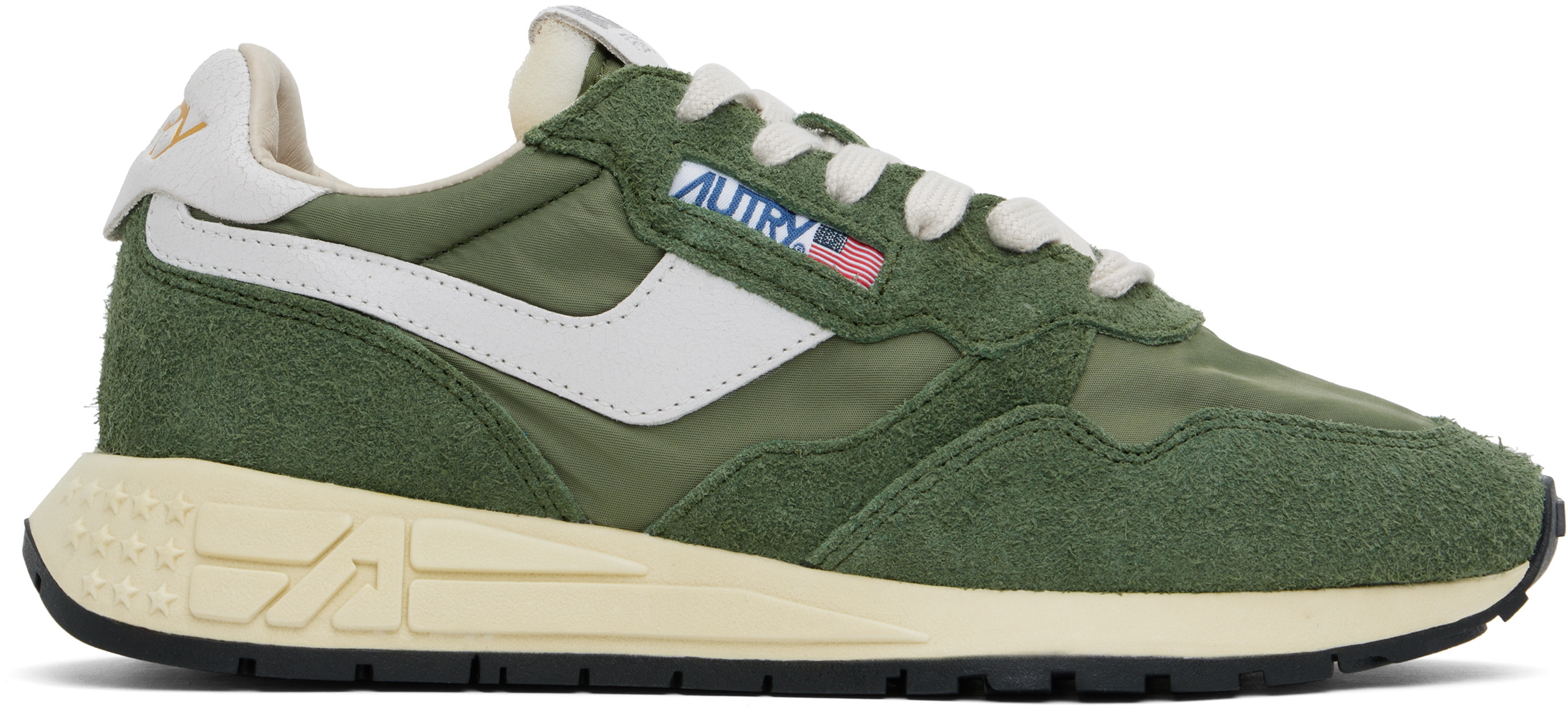 【関税込み】Autry グリーン＆ホワイト Reelwind Low スニーカー Autryのグリーン＆ホワイト Reelwind Low スニーカーがセール中