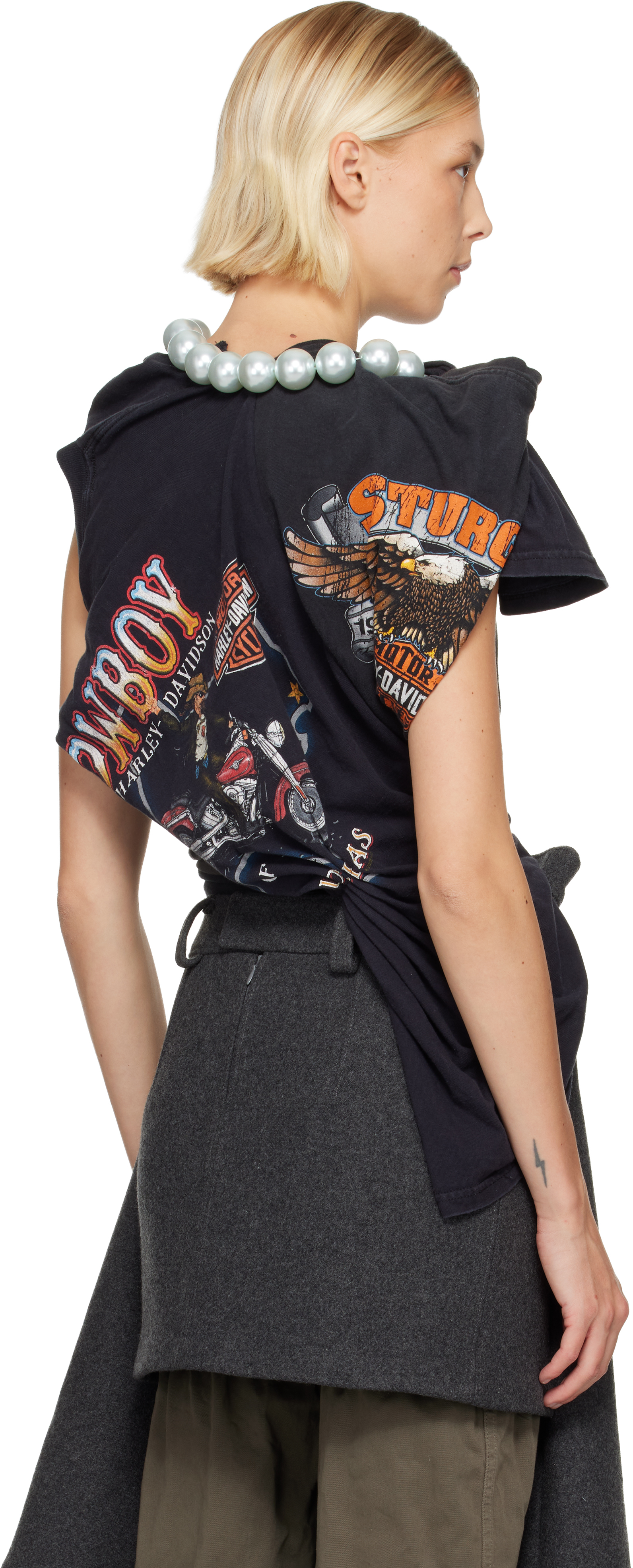 August Barron Black Twisted Necklace T-shirt In Black