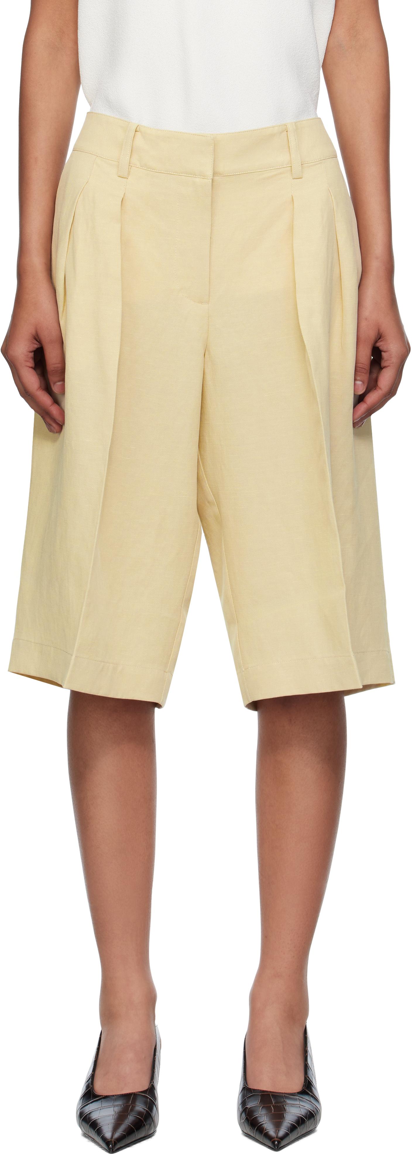 【関税込み】The Frankie Shop ベージュ Kate ショートパンツ THE FRANKIE SHOP Kate faux leather shorts | NET-A-PORTER