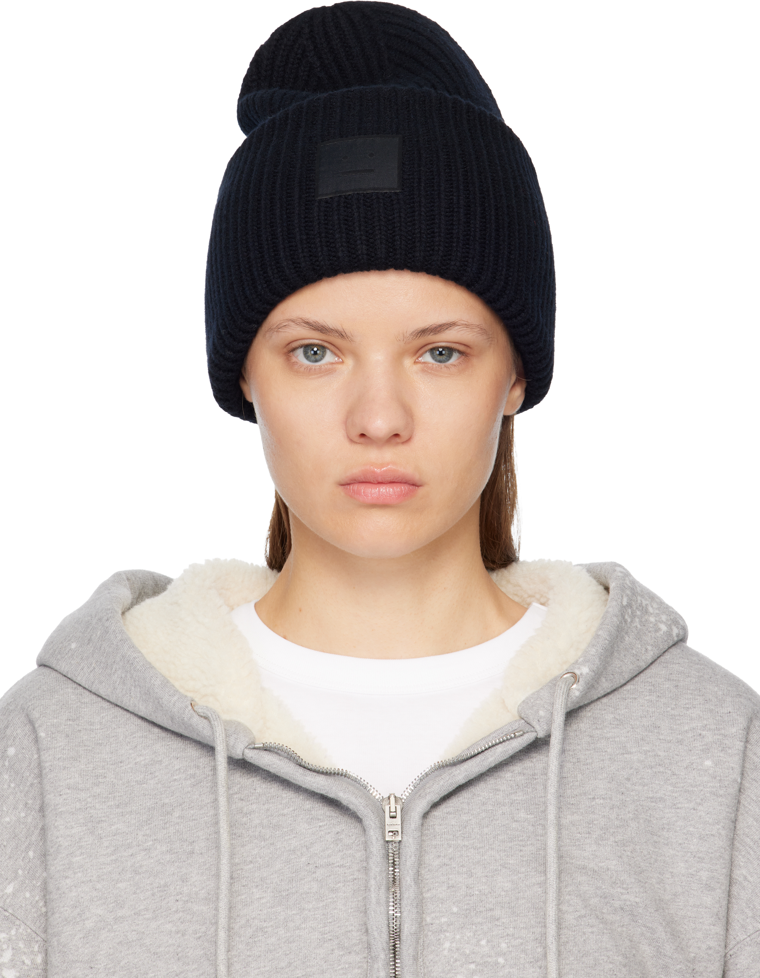 Acne Studiosのブラック Large Face Logo ビーニーがセール中
