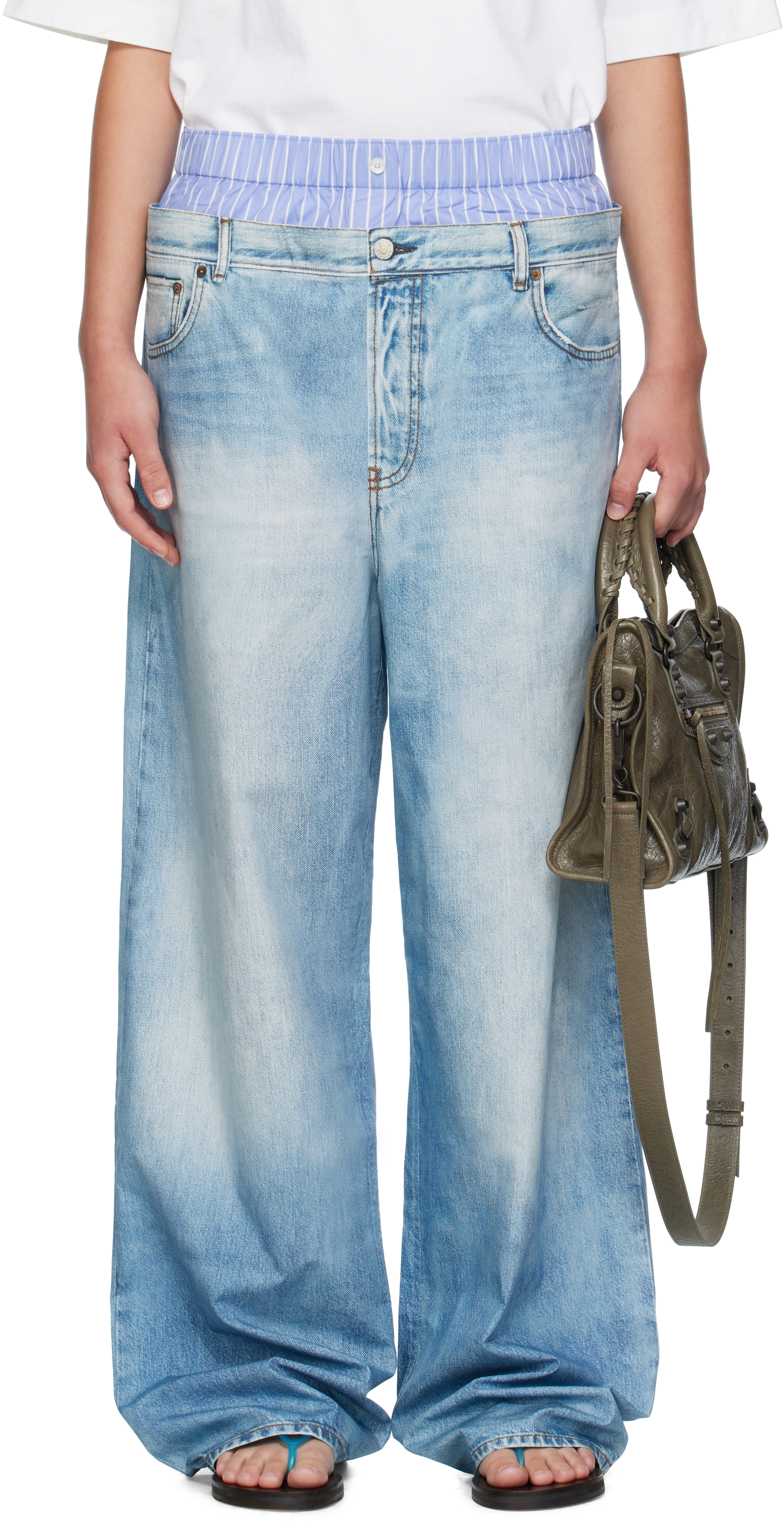 Acne Studiosのブルー プリント トラウザーズがセール中