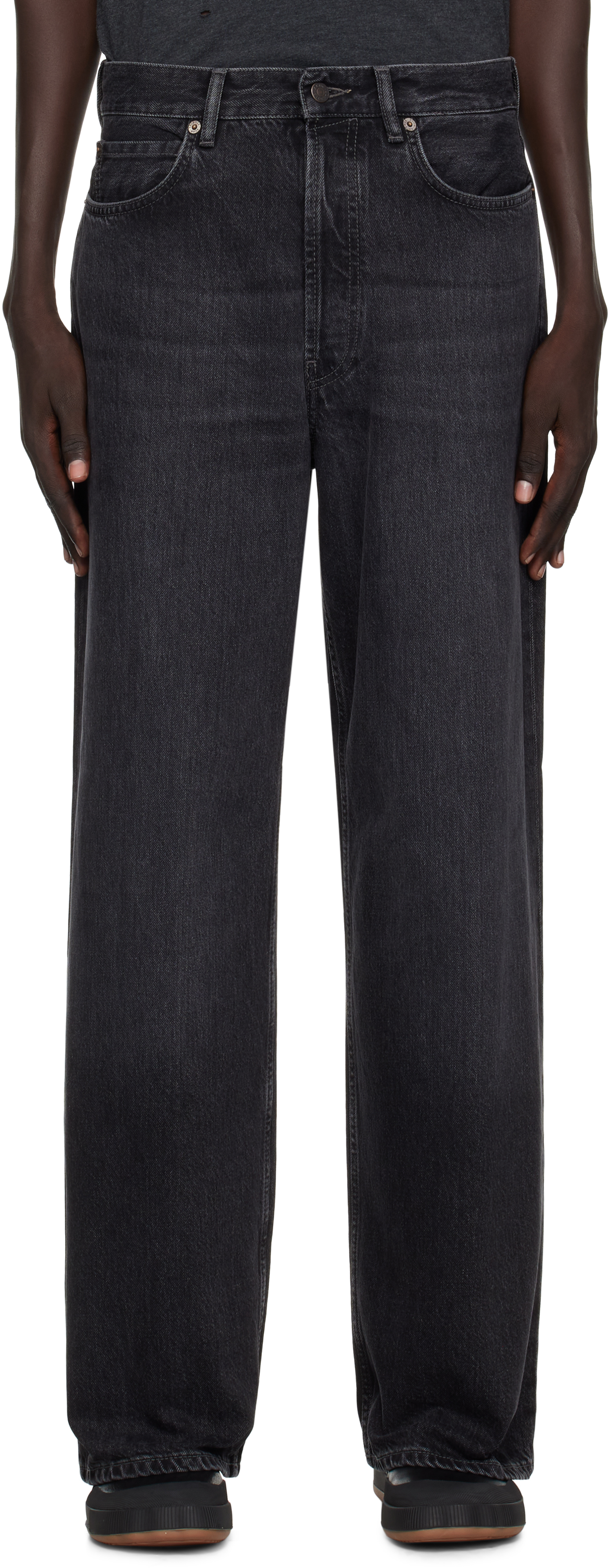 Acne Studios: ブラック フェードジーンズ | SSENSE 日本