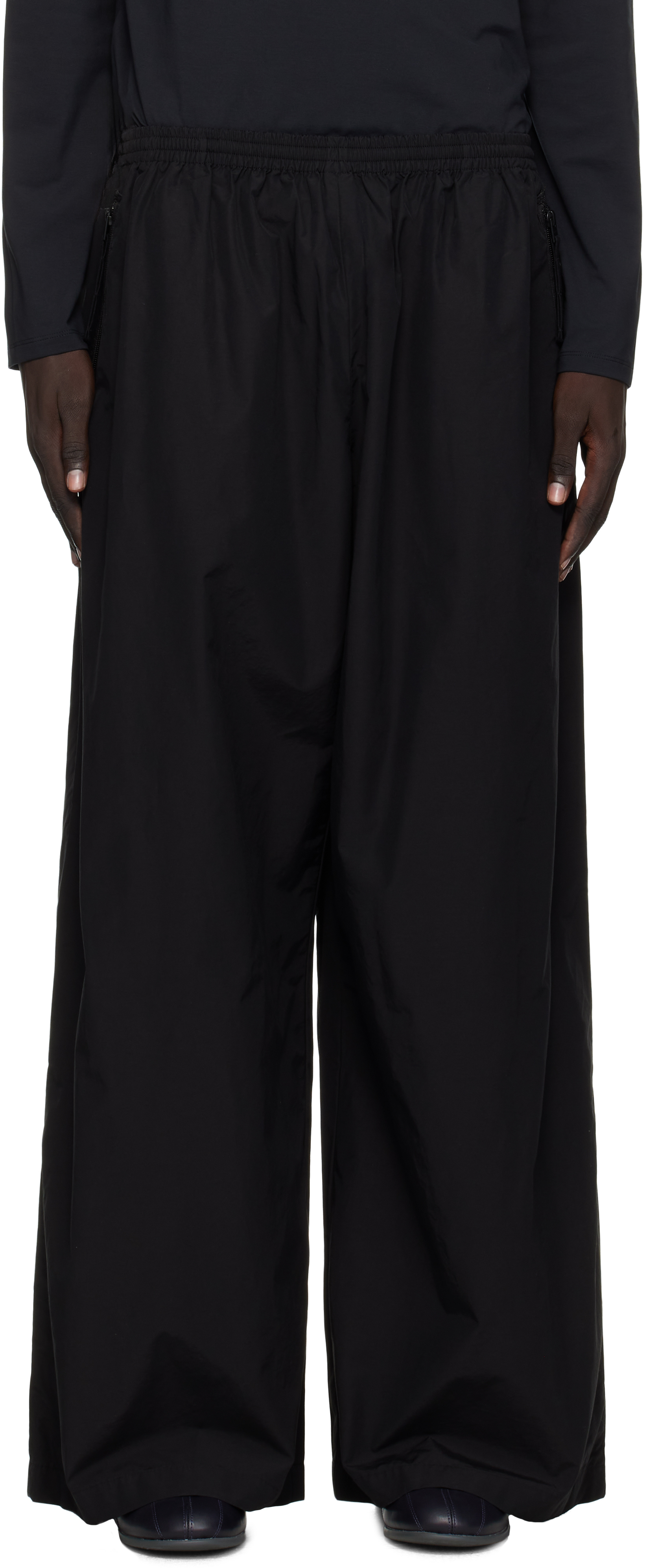 【Acne Studios】リラックスフィット トラウザーズ Acne Studios - リラックスフィット トラウザーズ - ブラック