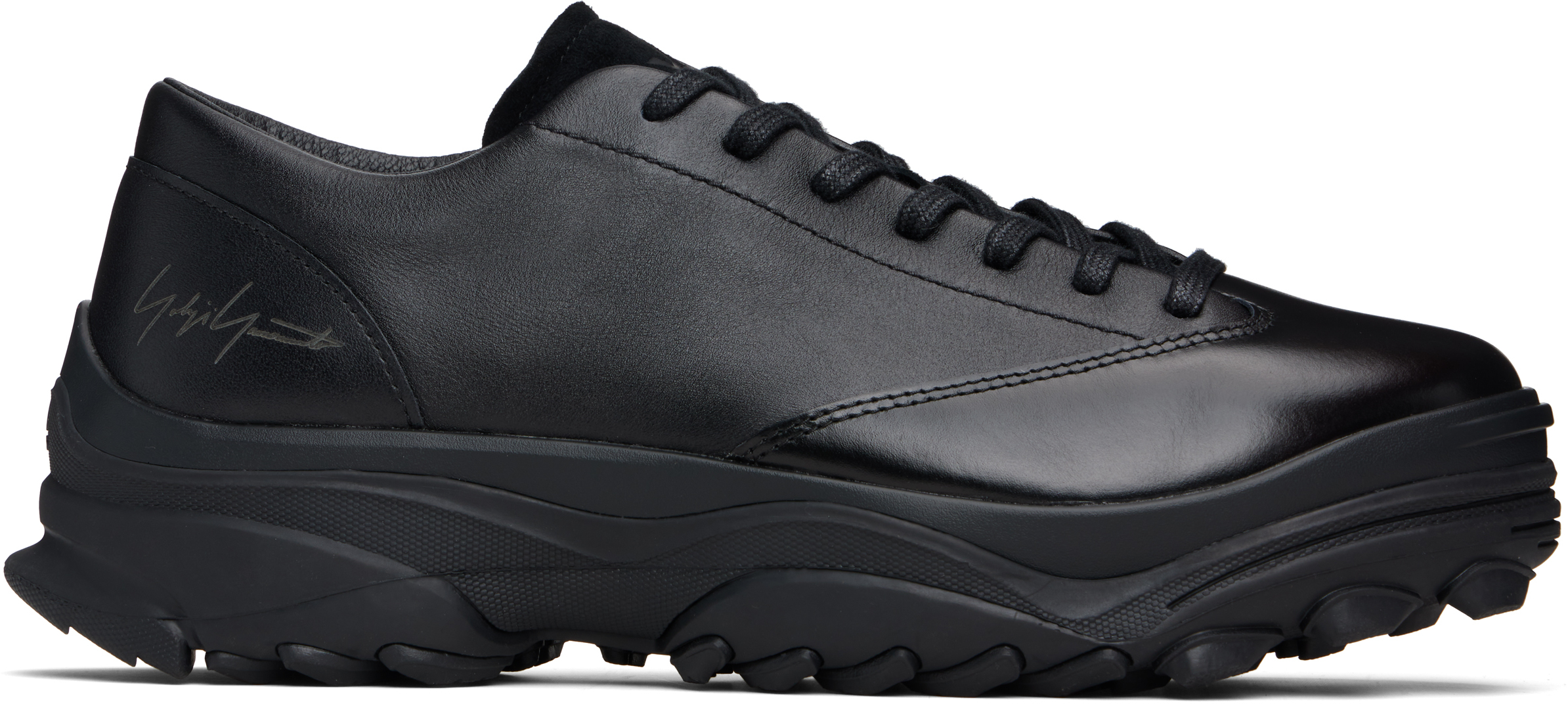 Y-3のブラック GSG9 ローカットスニーカーがセール中