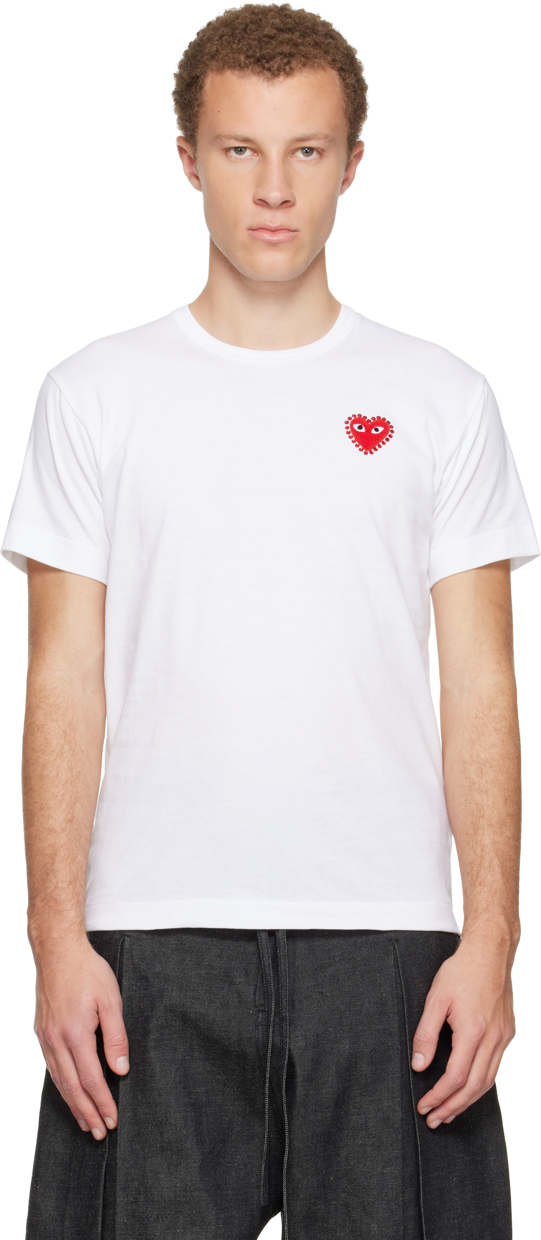 COMME des GARÇONS PLAYのホワイト ラインストーン エンブレム レッド