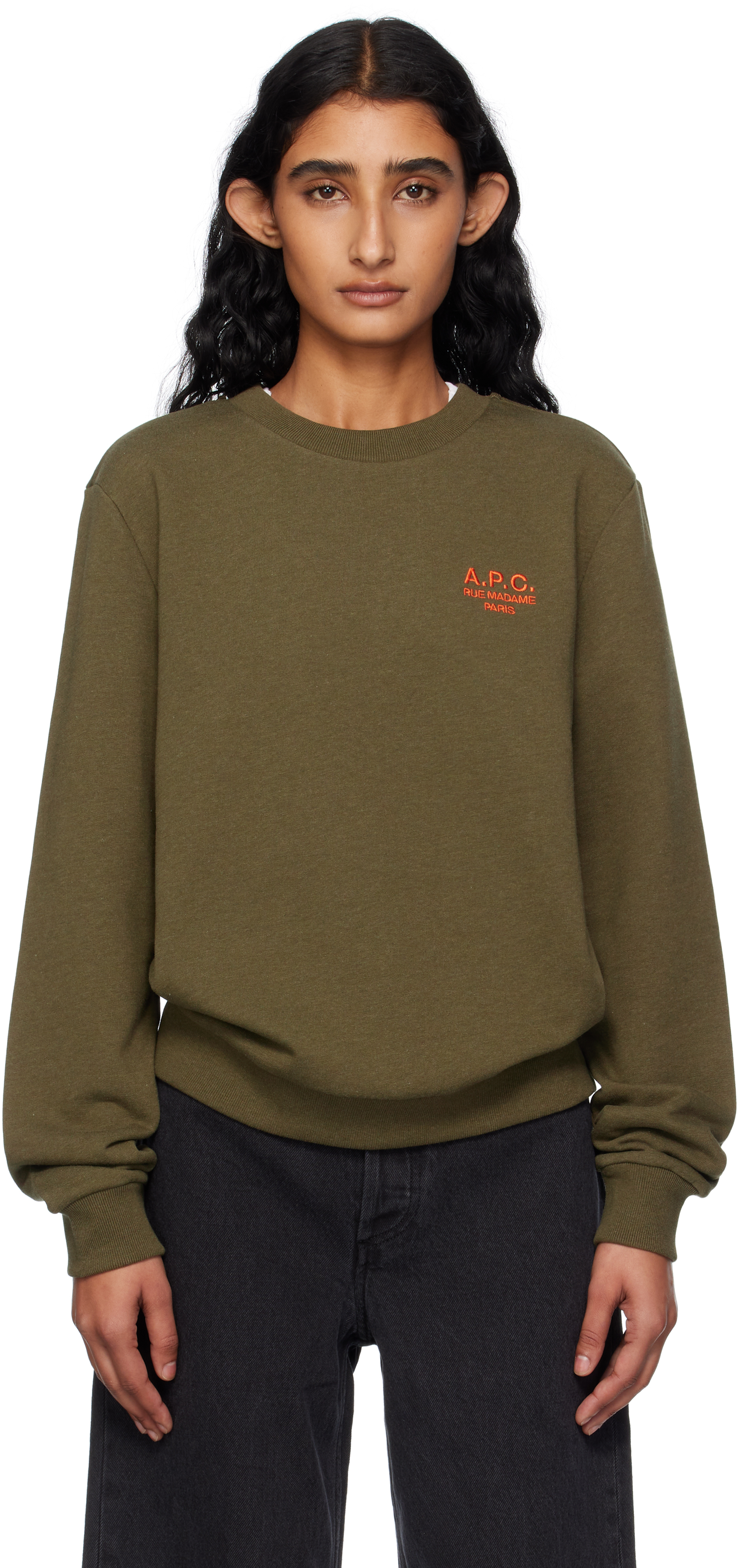 A.P.C.のカーキ Standard 'Rue Madame' スウェットシャツがセール中