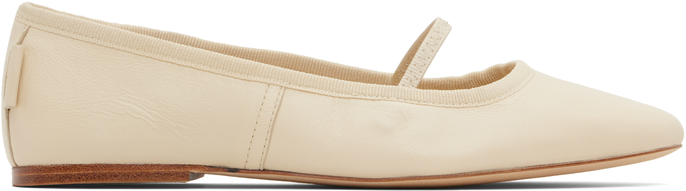 【関税込み】A.P.C. ベージュ Swan フラットシューズ A.P.C.: ベージュ Swan フラットシューズ | SSENSE 日本