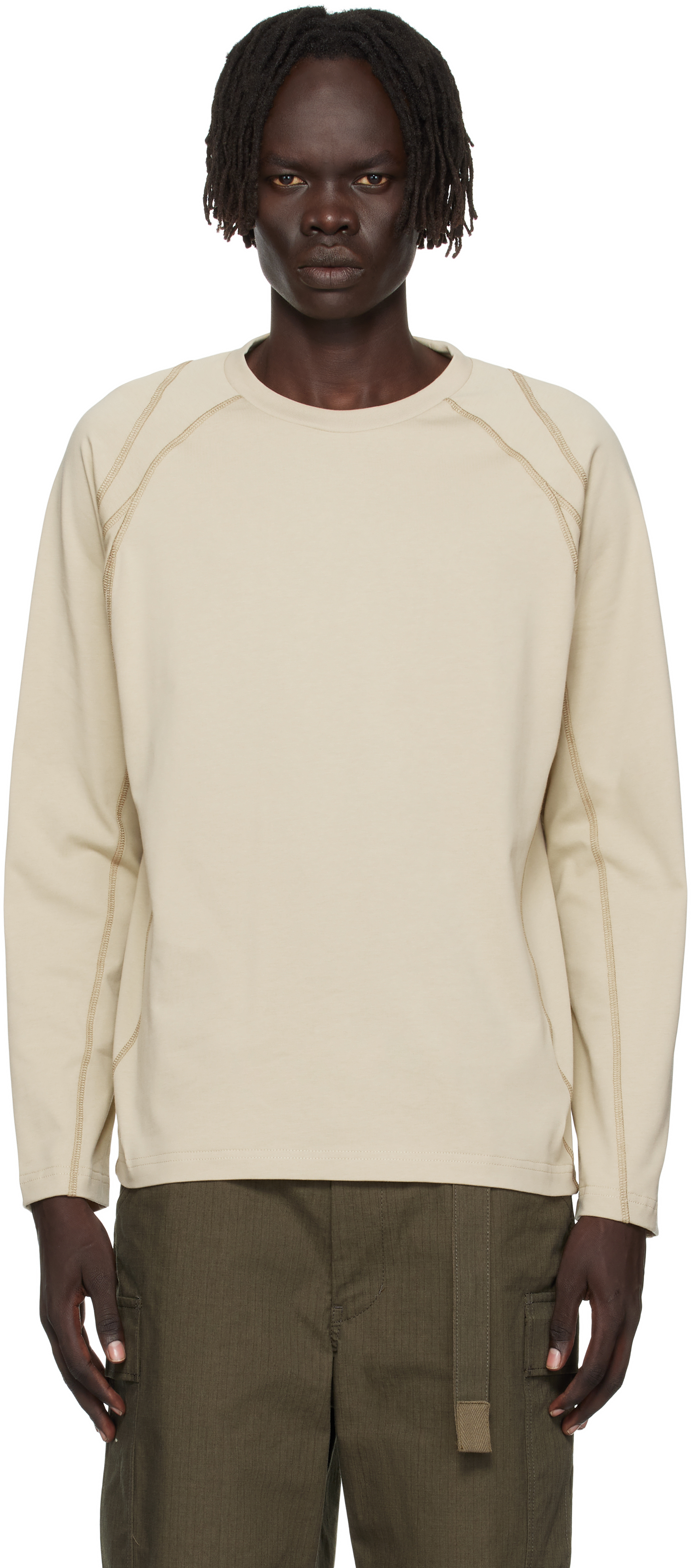 nu.de vintagecloset アートプリント 長袖Tシャツ ベージュ nu.de vintagecloset アートプリント 長袖Tシャツ ベージュ