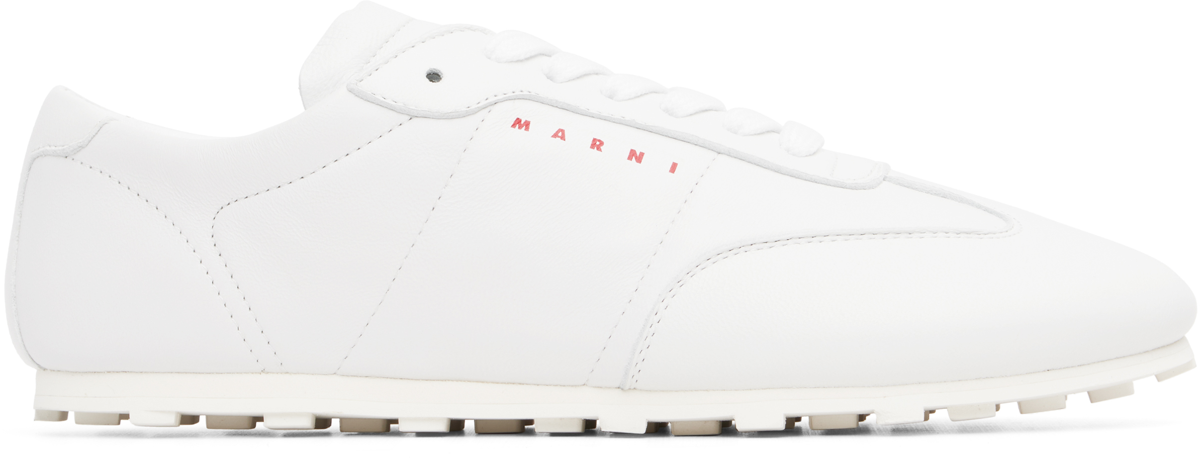 Marniのホワイト Softy Soccer ナッパレザー スニーカーがセール中