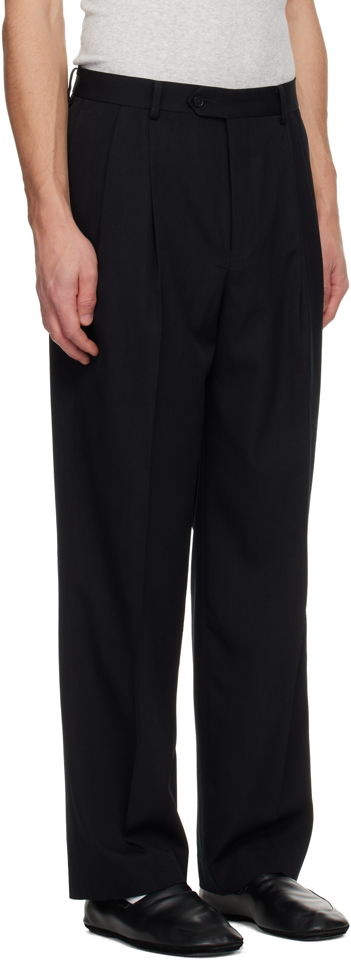 Auralee Black Light Wool Two-tucks Trousers In Black
