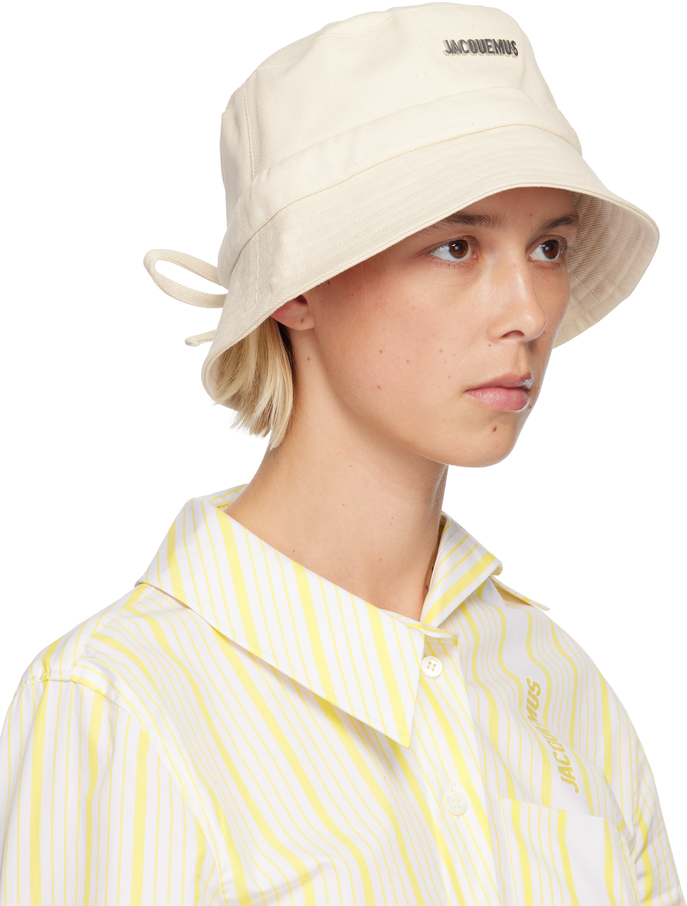 Jacquemus Off-white Les Classiques 'the Gadjo' Bucket Hat In White