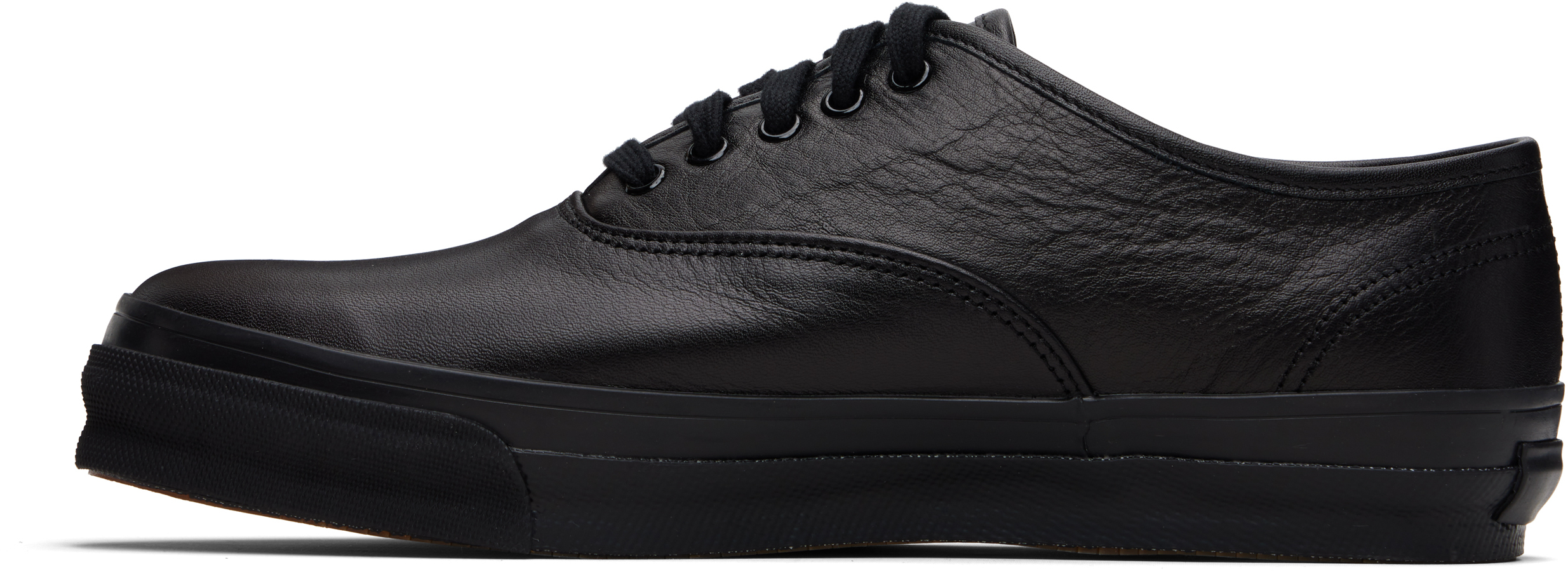 Comme Des Garçons Round-toe Low-top Casual Sneakers In Black