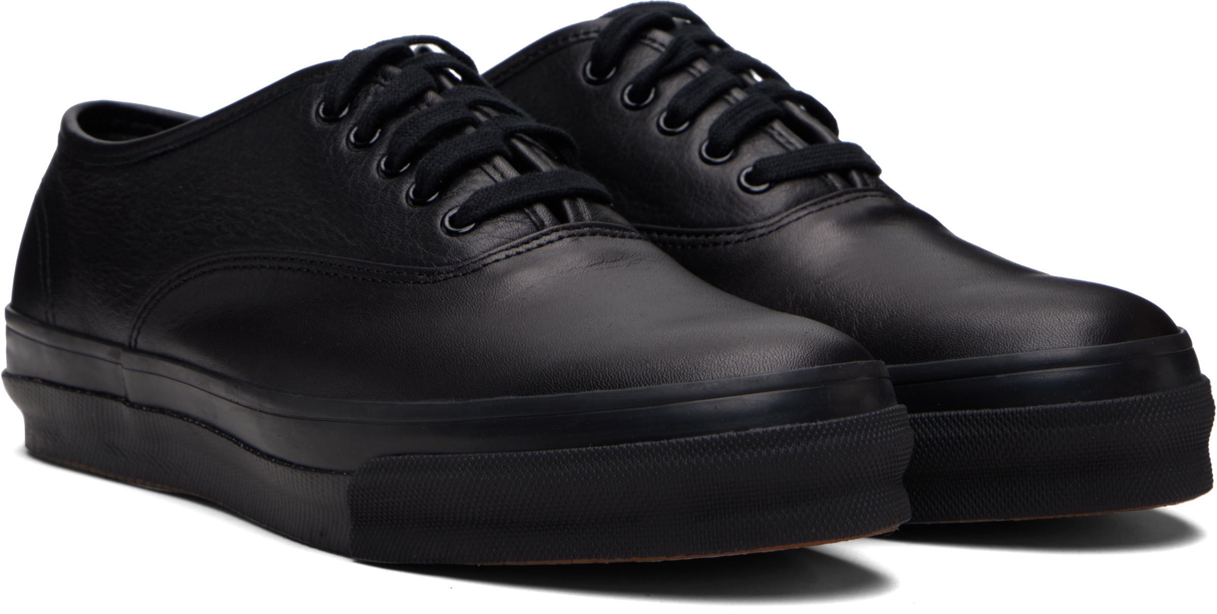 Comme Des Garçons Round-toe Low-top Casual Sneakers In Black