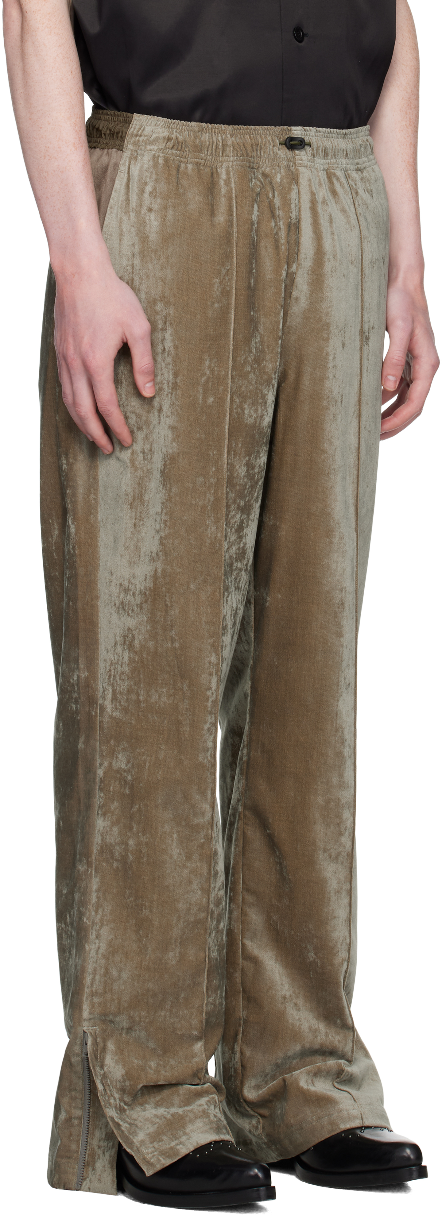 Toga Virilis カーキ ベルベット トラックパンツ In Green