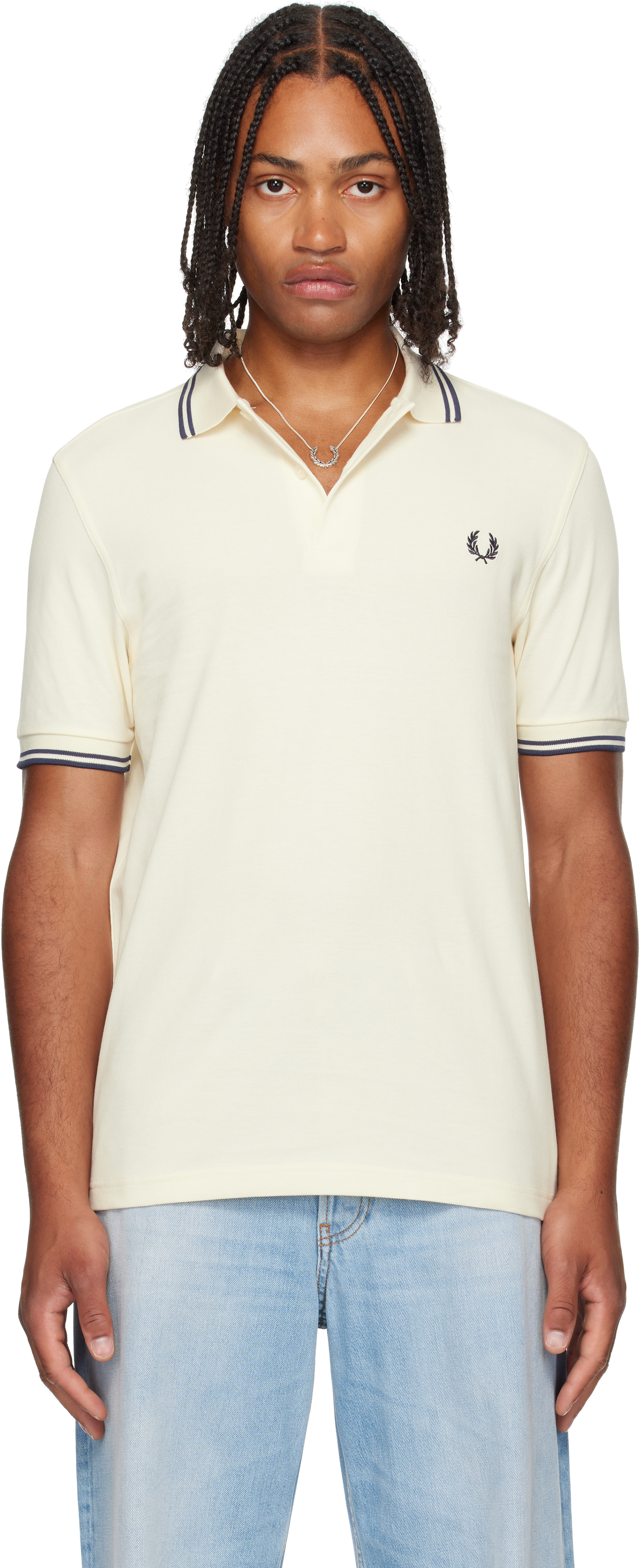 Fred Perryのオフホワイト 'The Fred Perry Shirt' ポロシャツがセール中
