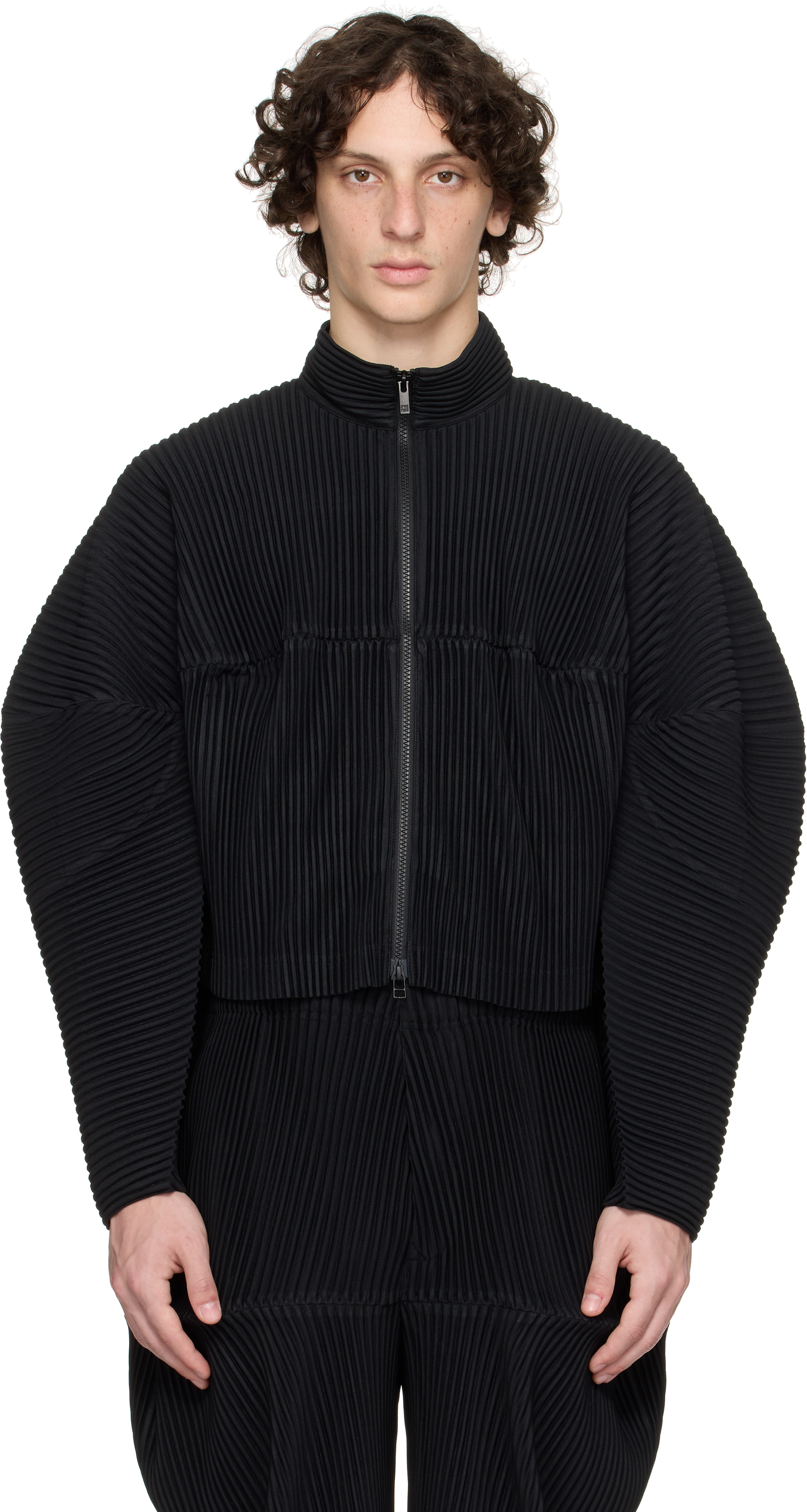 Homme Plissé Issey Miyake: Blouson Kinetic Sculpture noir | SSENSE
