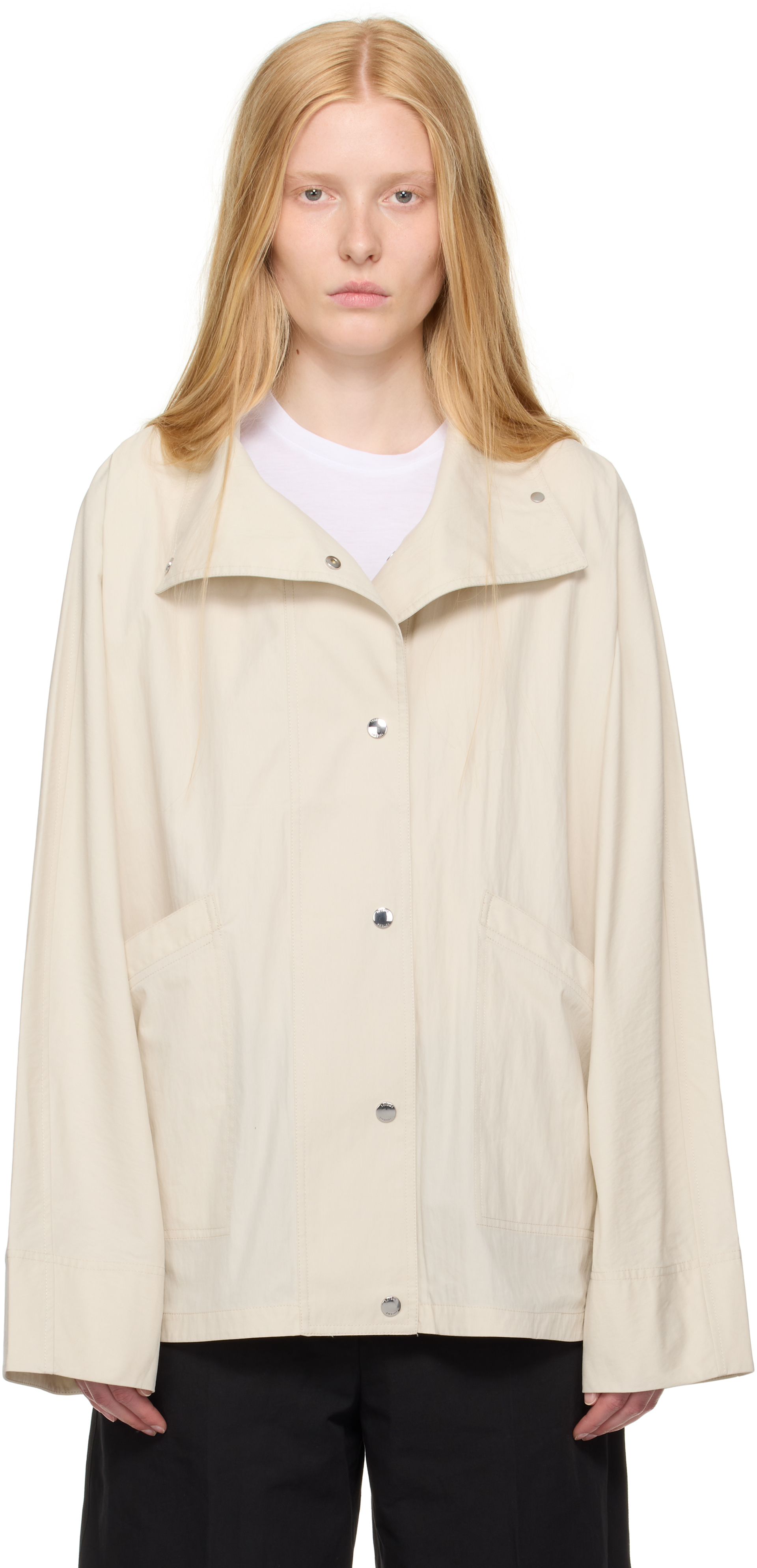 国内発送◇送料関税込【TOTEME】Summer parachute jacket oyster Toteme Summer Parachute Jacket in Oyster | FWRD
