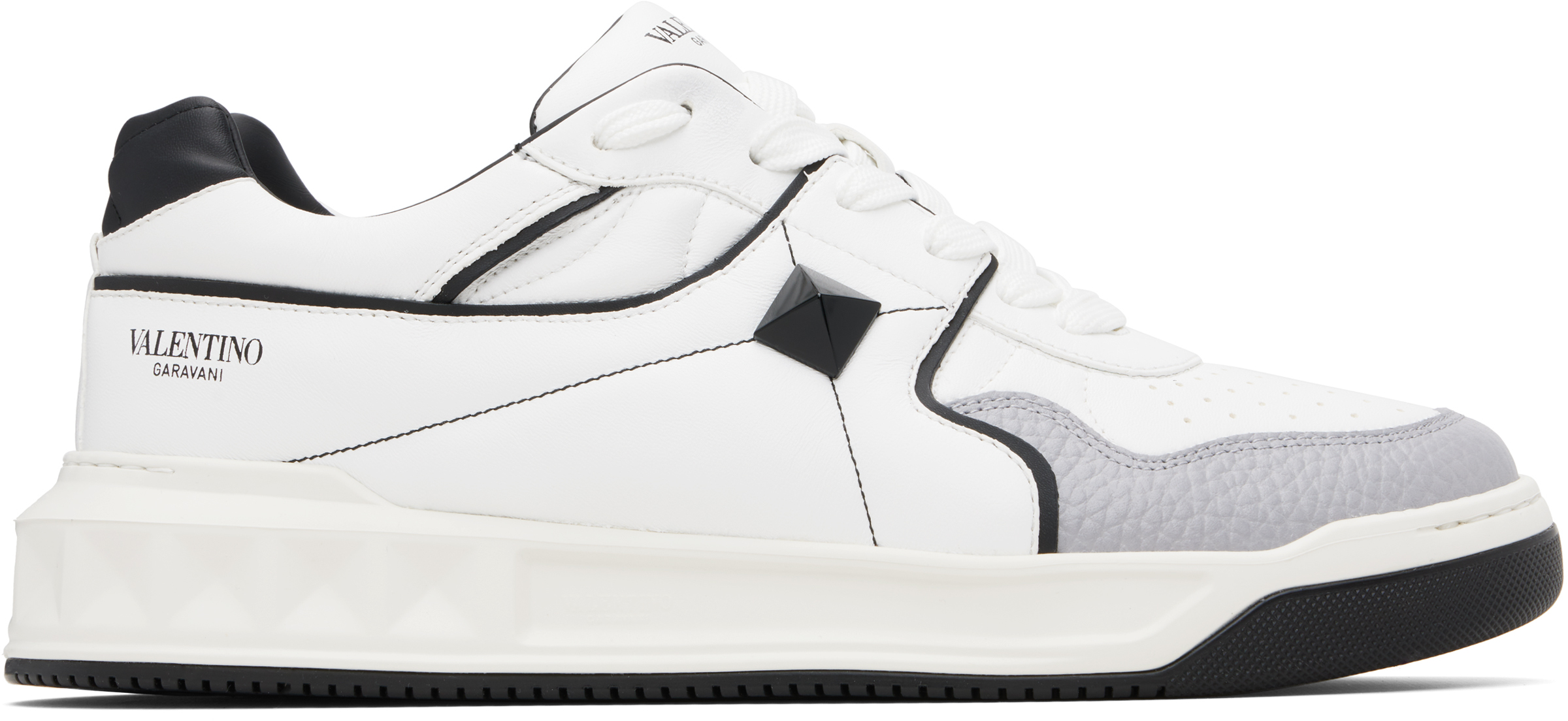 Valentino Garavani★ One Stud ナッパ ローカットスニーカー One Stud Low-top Nappa Sneaker for Man in White/ Black