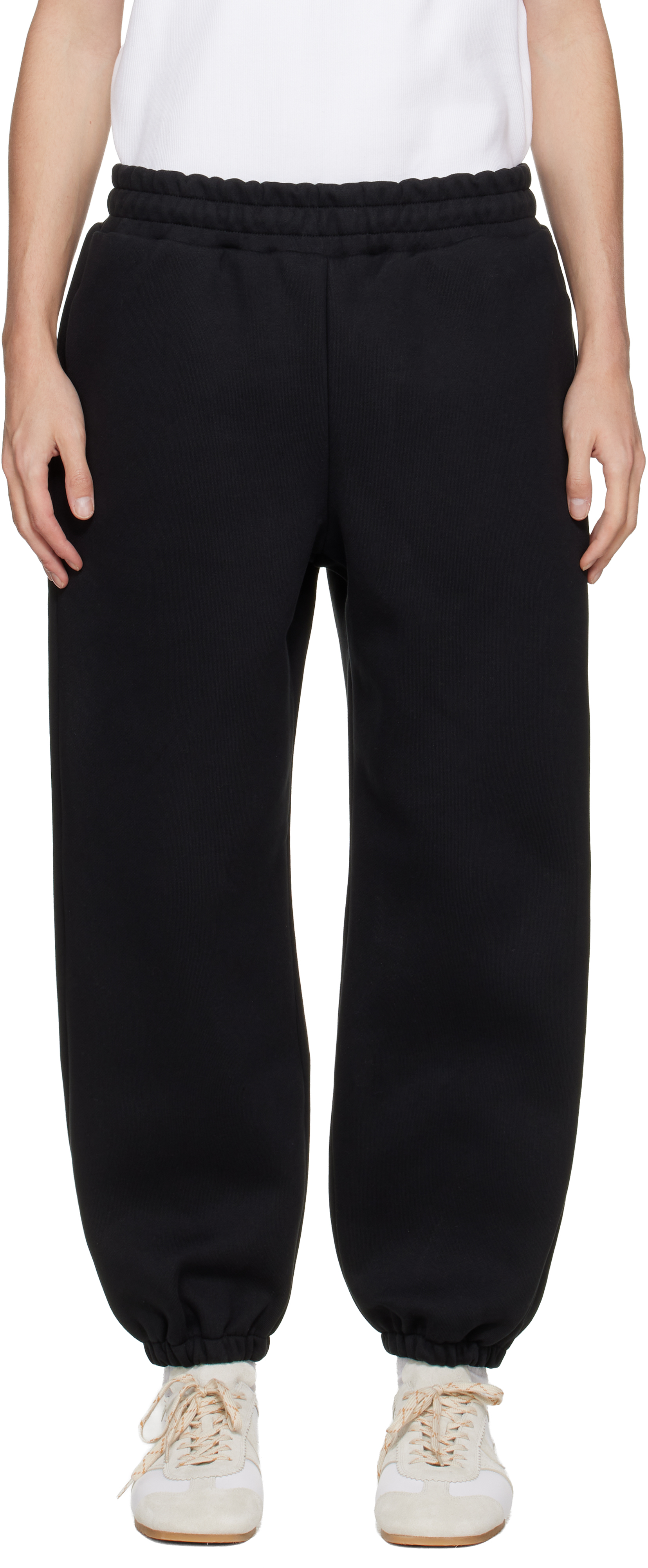 Seventhのブラック V2 Stacks スウェットパンツがセール中