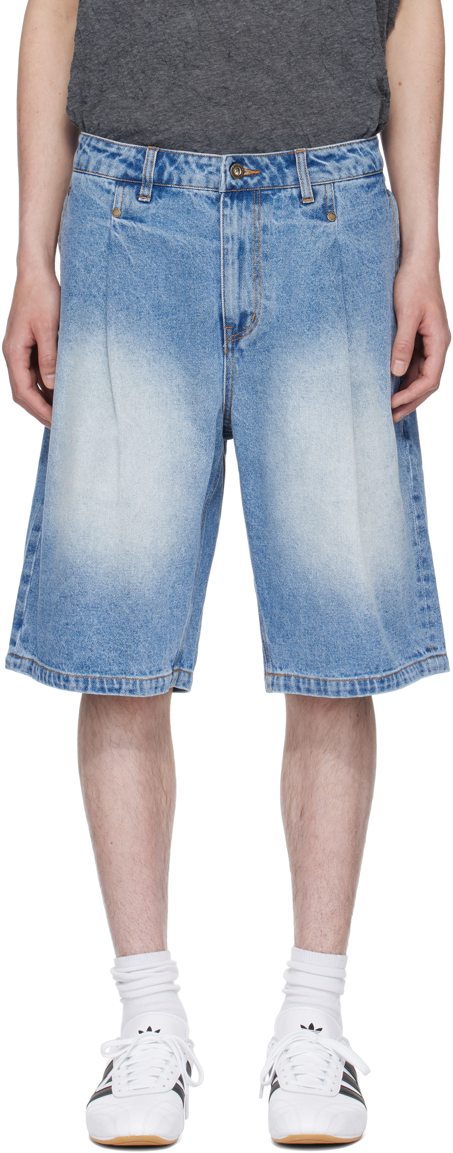 Dime Pleated Denim Shorts In Blue