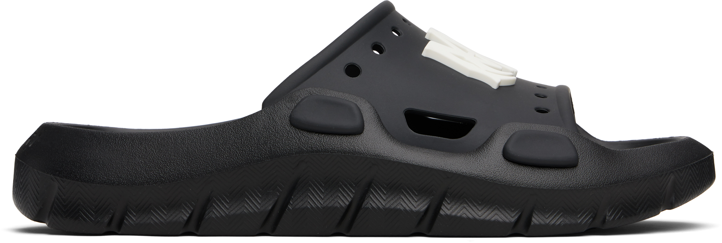 【AMIRI】ブラック Sunday プールスライド AMIRI: Black Sunday Pool Slides | SSENSE
