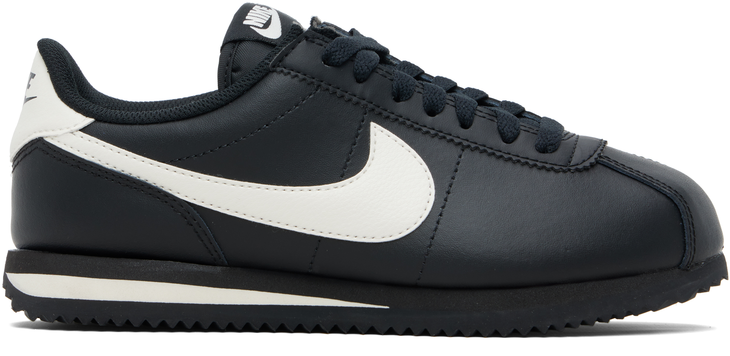 Nikeのブラック Cortez レザースニーカーがセール中