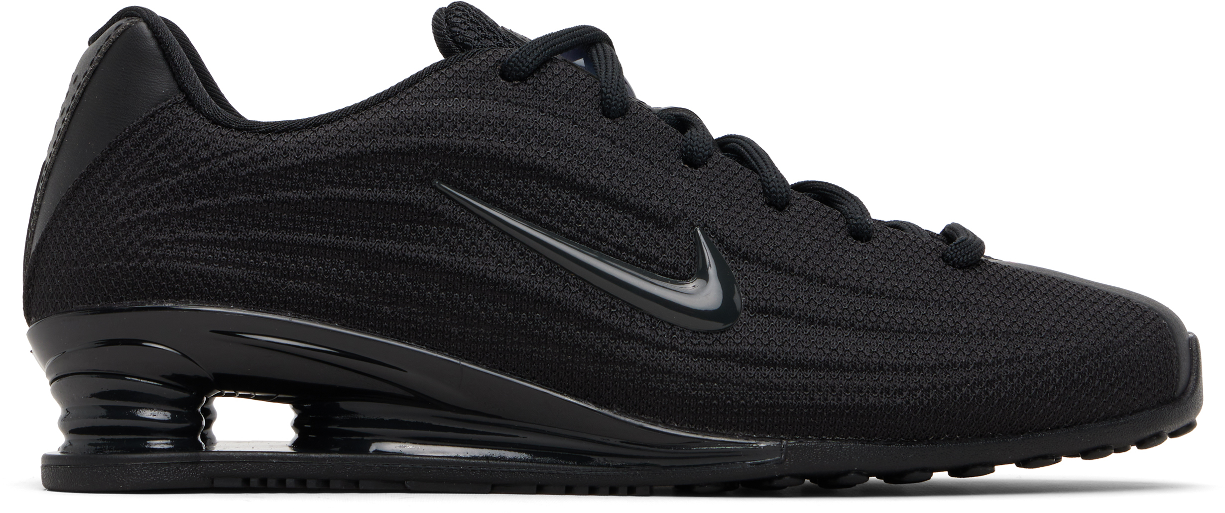 Nikeのブラック Shox Z スニーカーがセール中