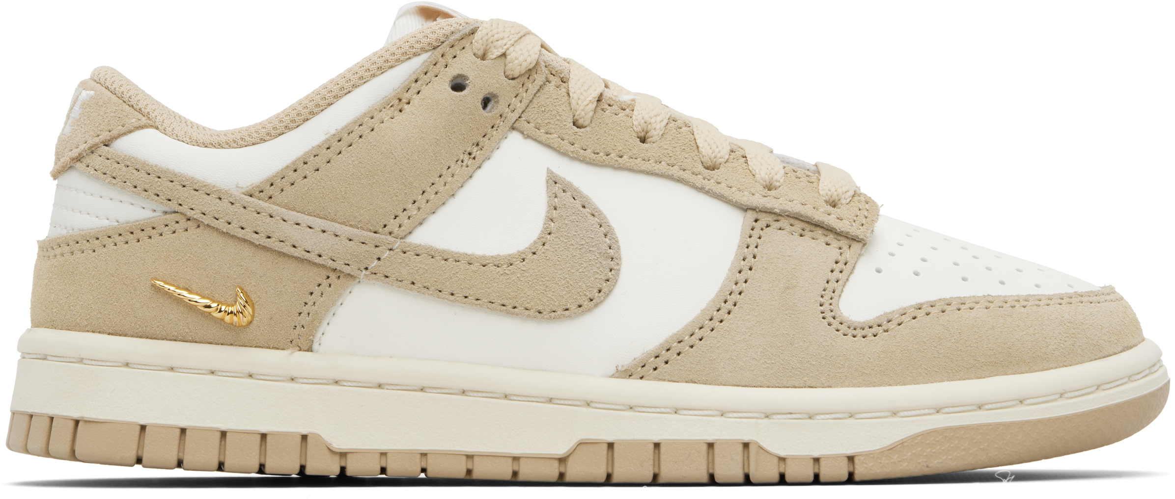 【新品】 Nike Dunk Low Beige/White 24cm スエード Nike: ベージュ＆オフホワイト Dunk Low スエード スニーカー | SSENSE