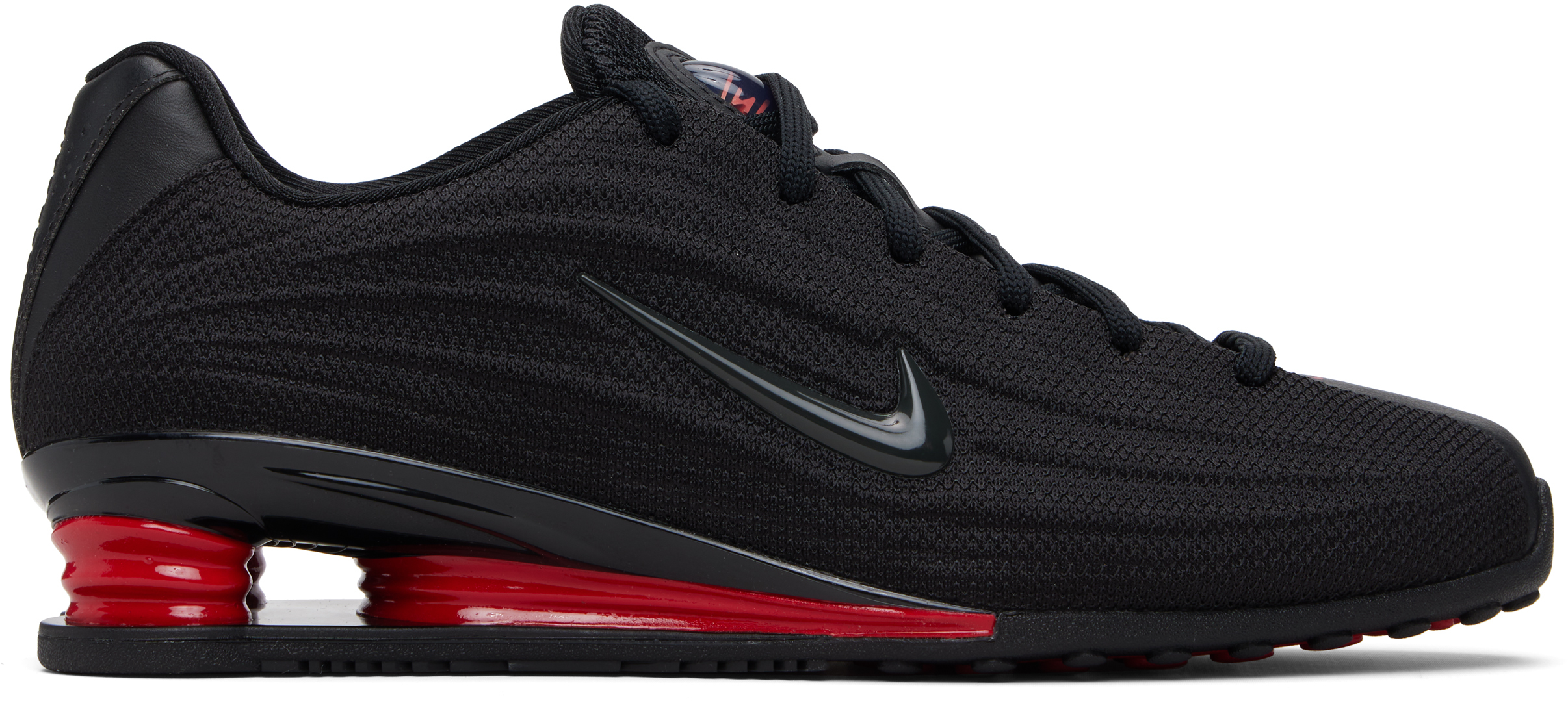 Nikeのブラック Shox Z スニーカーがセール中