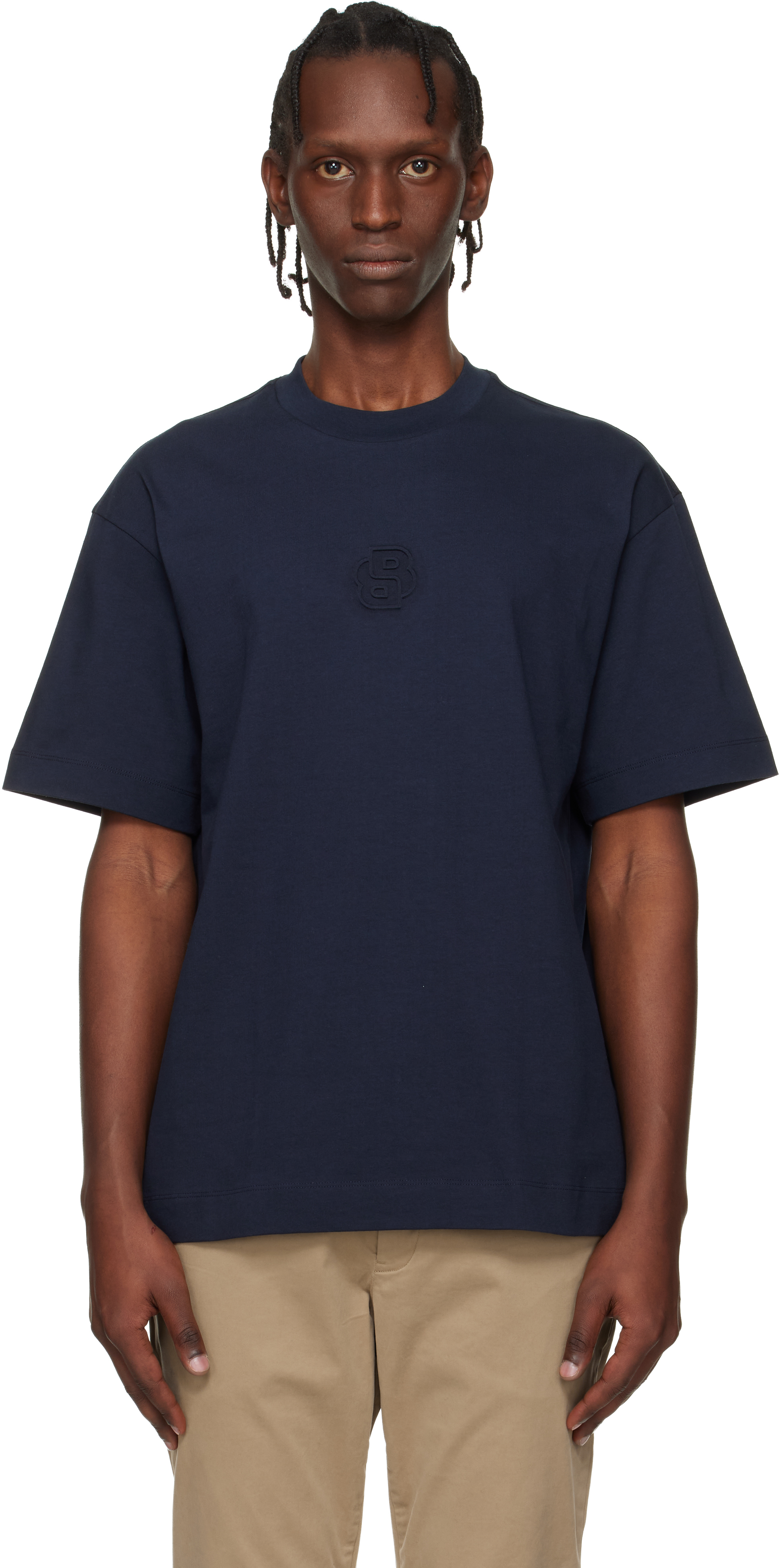 BOSSのネイビー エンボスロゴ Tシャツがセール中