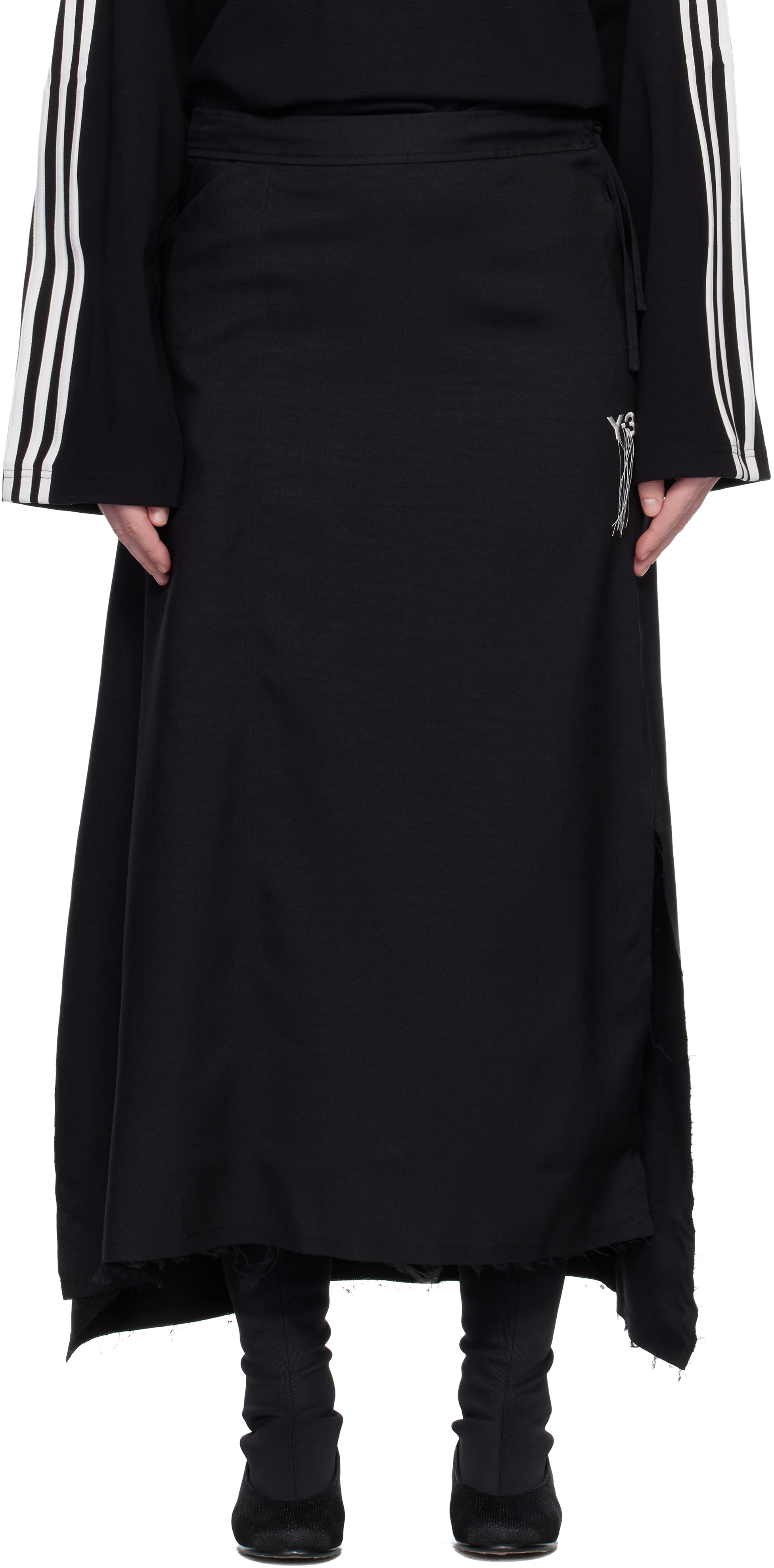 Y-3のブラック Sport Uniform Raw Cut 3 Stripes ミディアムスカートが