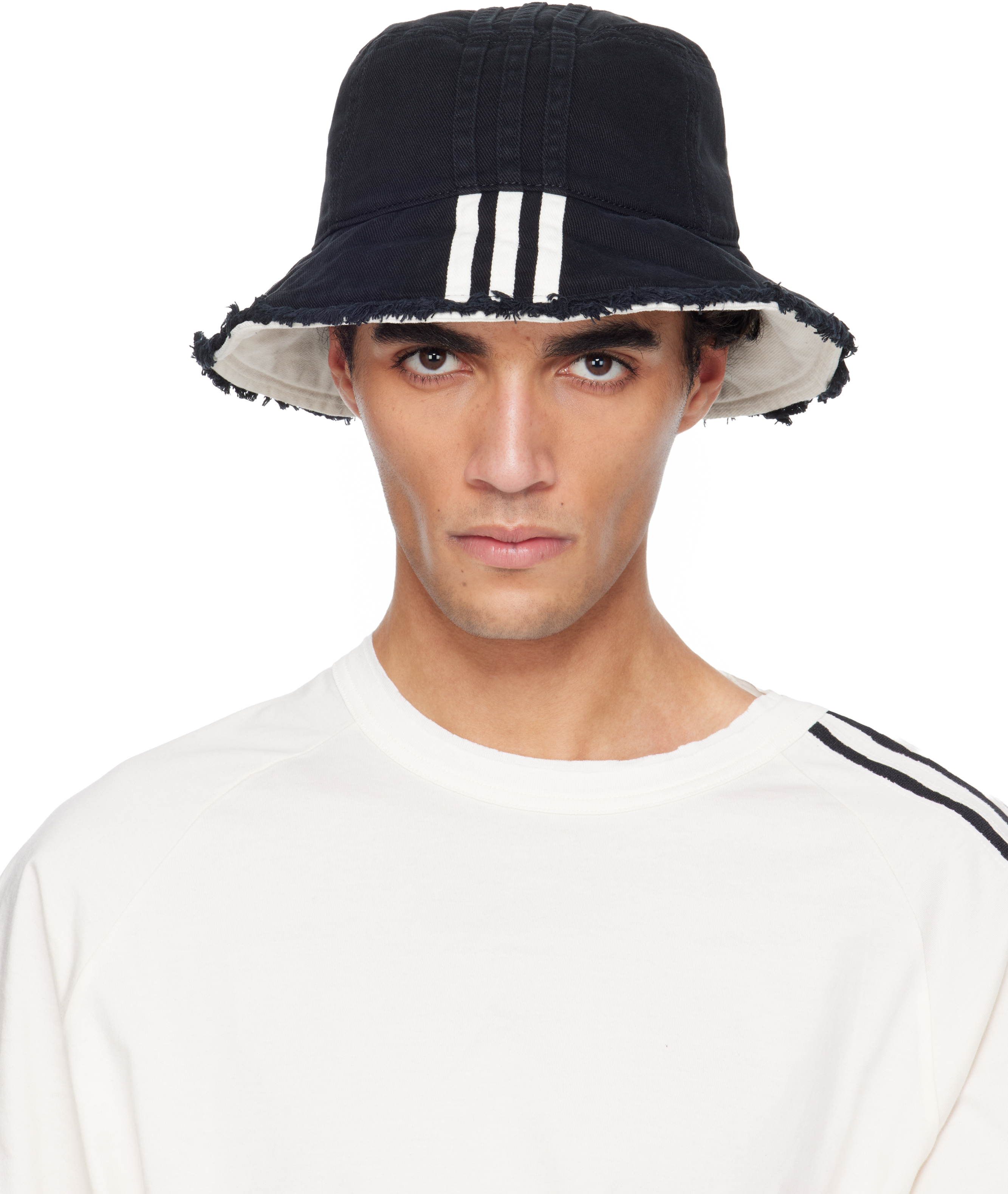 Y-3のブラック デニム ストライプ バケットハットがセール中