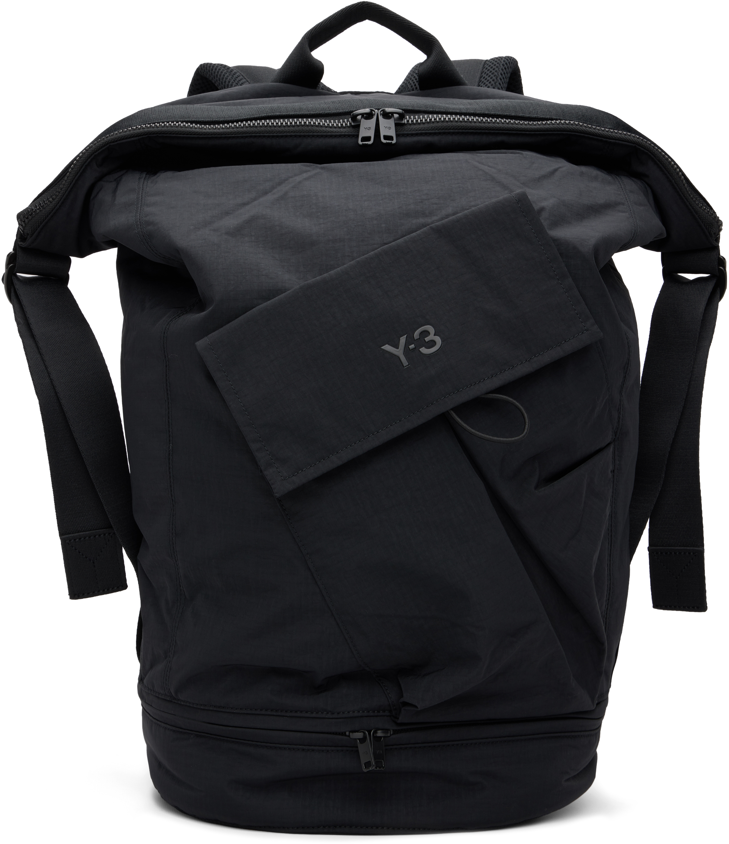 Y-3のブラック ユーティリティ バックパックがセール中