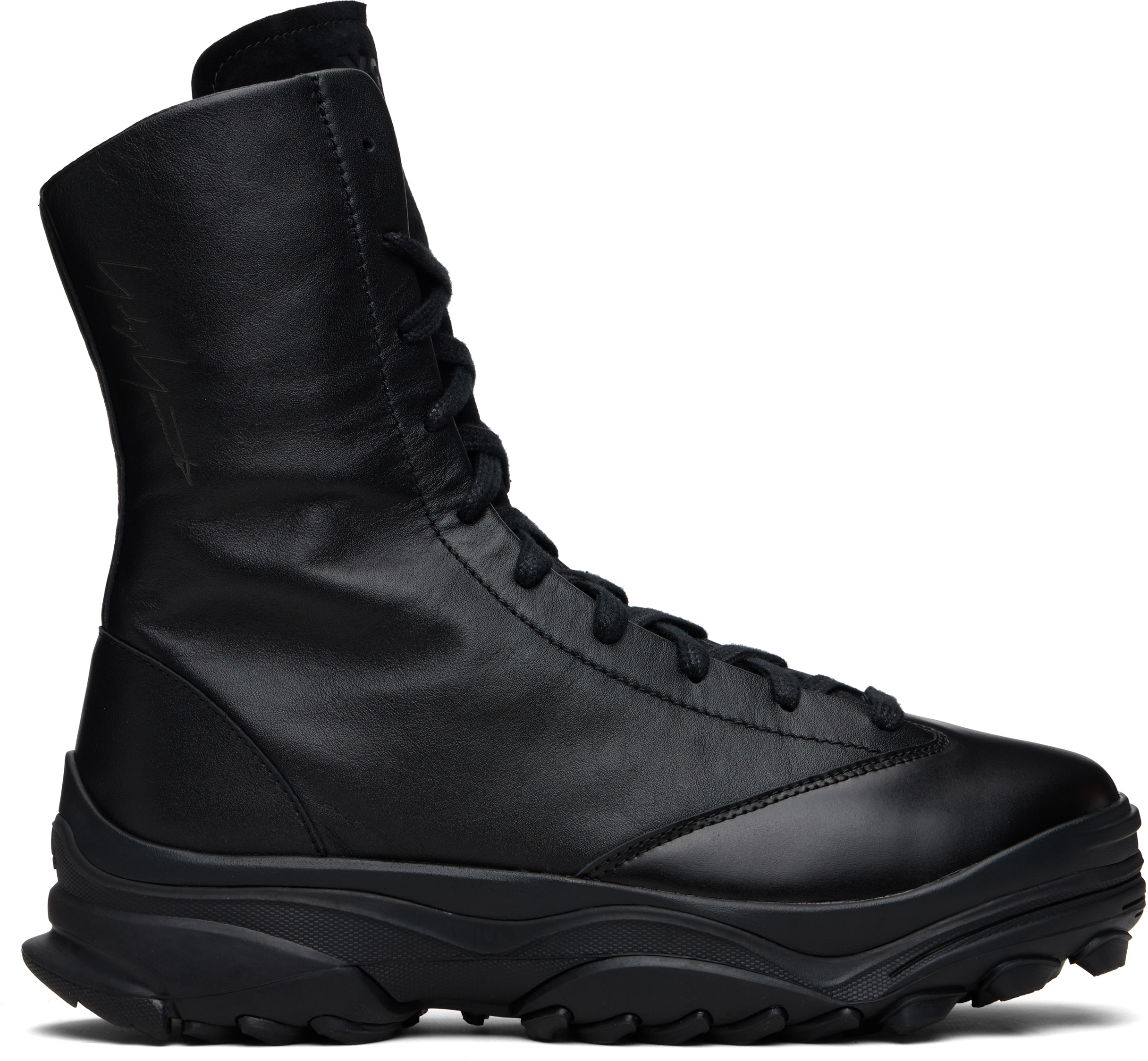 Y-3のブラック GSG9 High ブーツがセール中