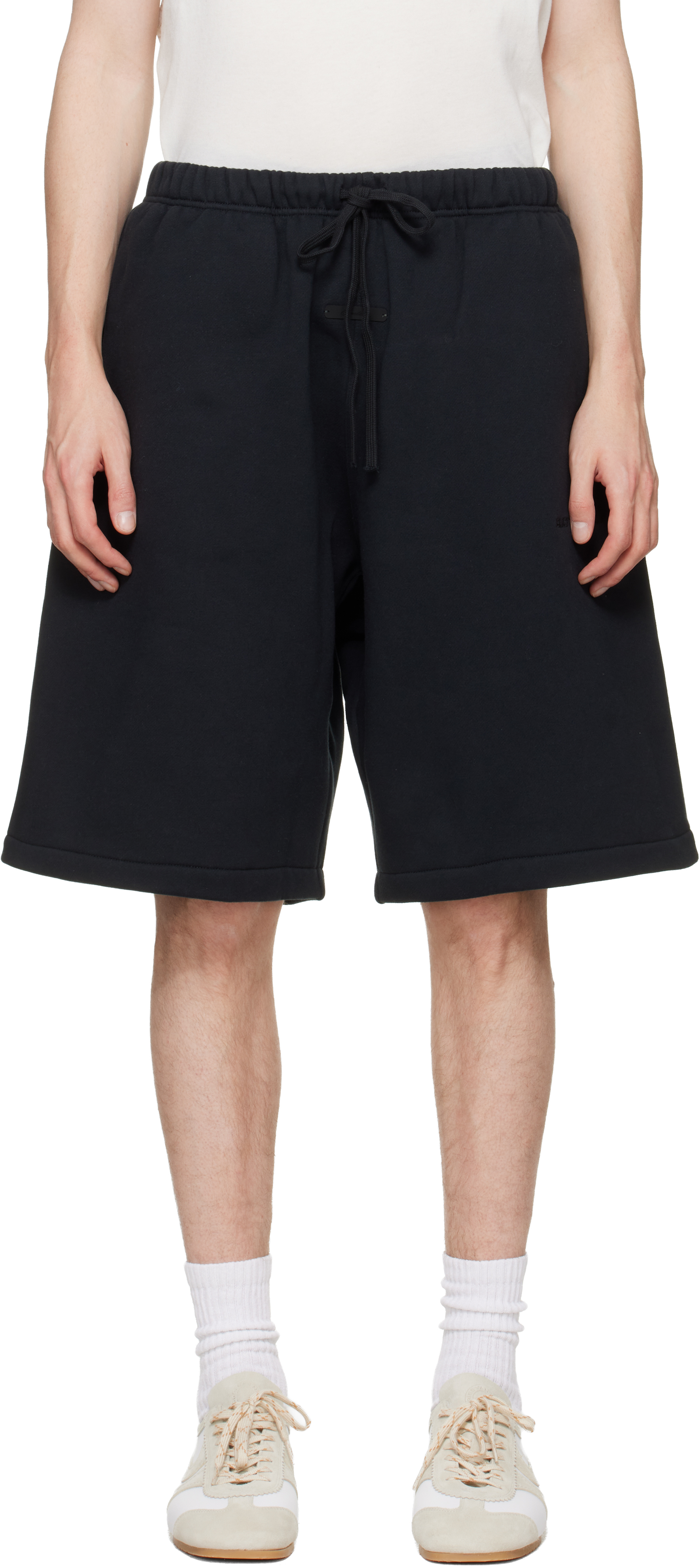 Fear of God ESSENTIALS: ブラック Active Trace Relaxed ショート