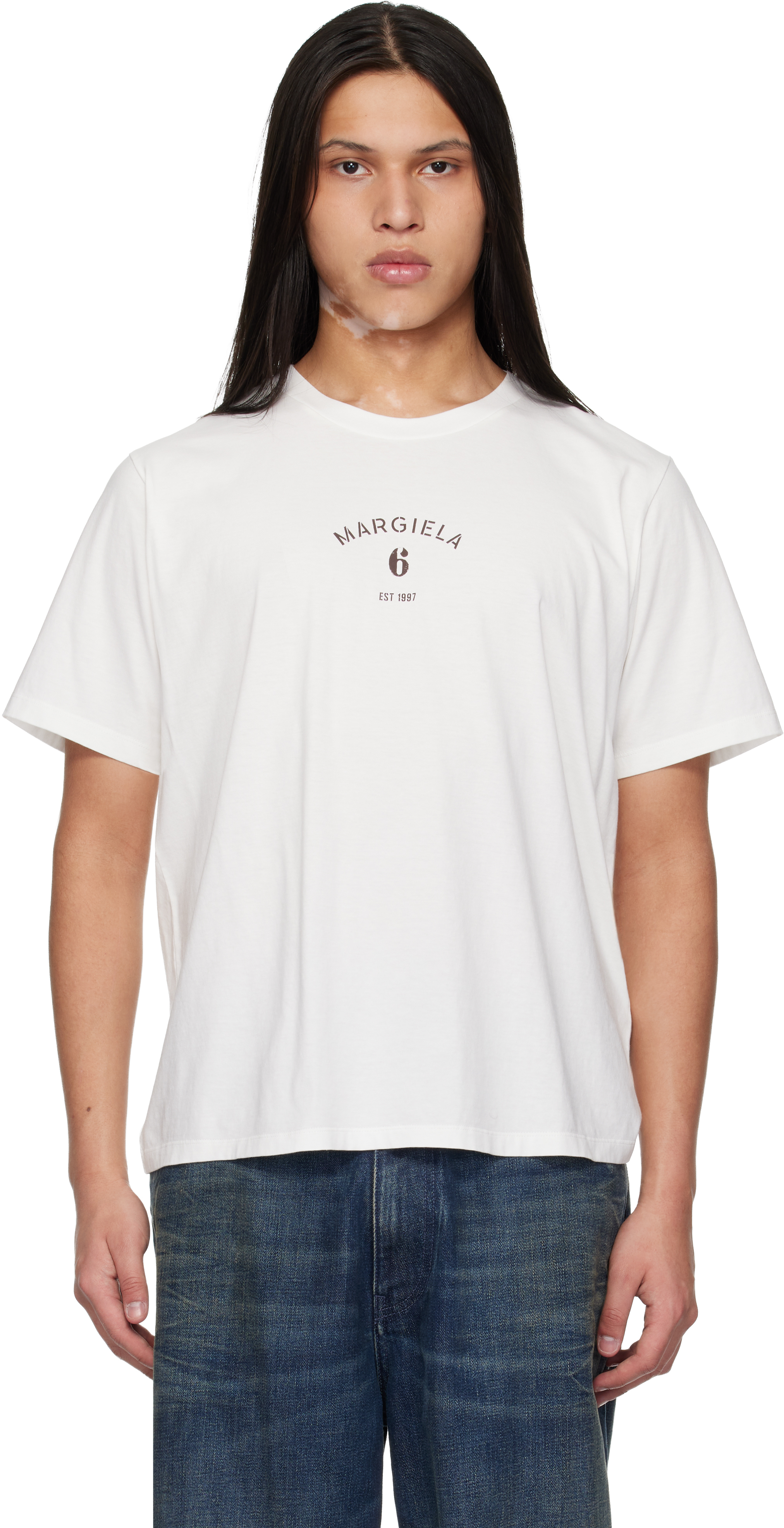 MM6 Maison Margielaのホワイト ロゴ Tシャツがセール中