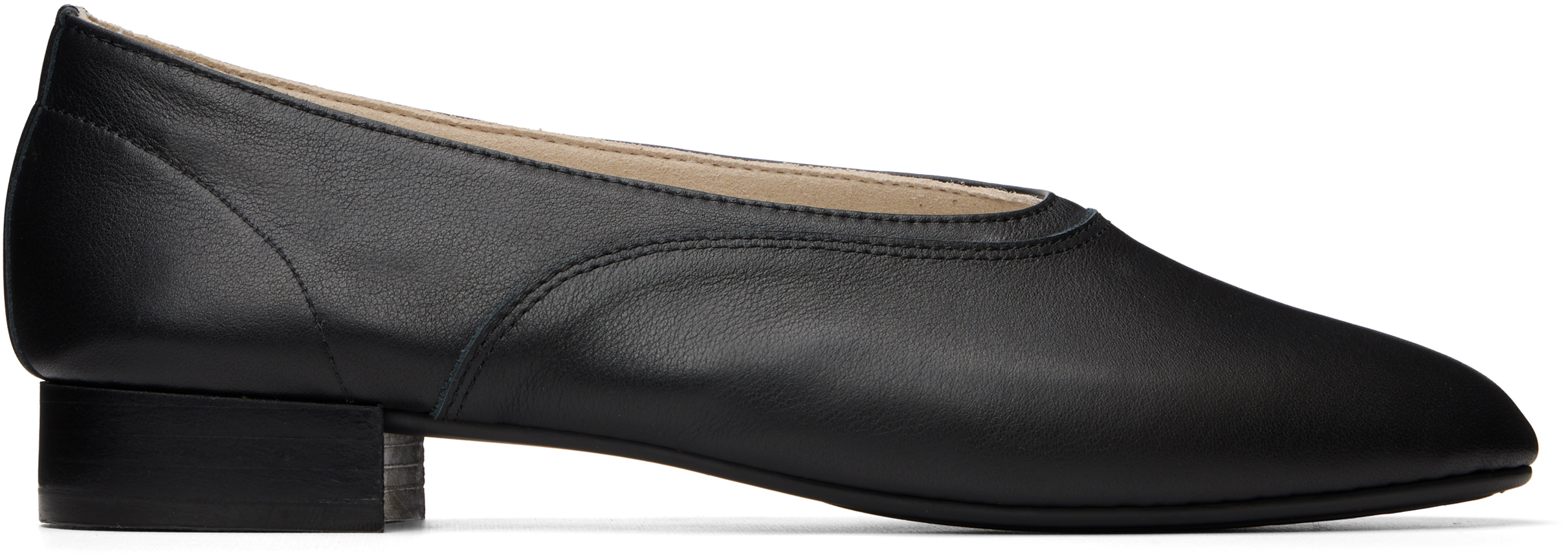 Repettoのブラック Olympe バレエシューズがセール中