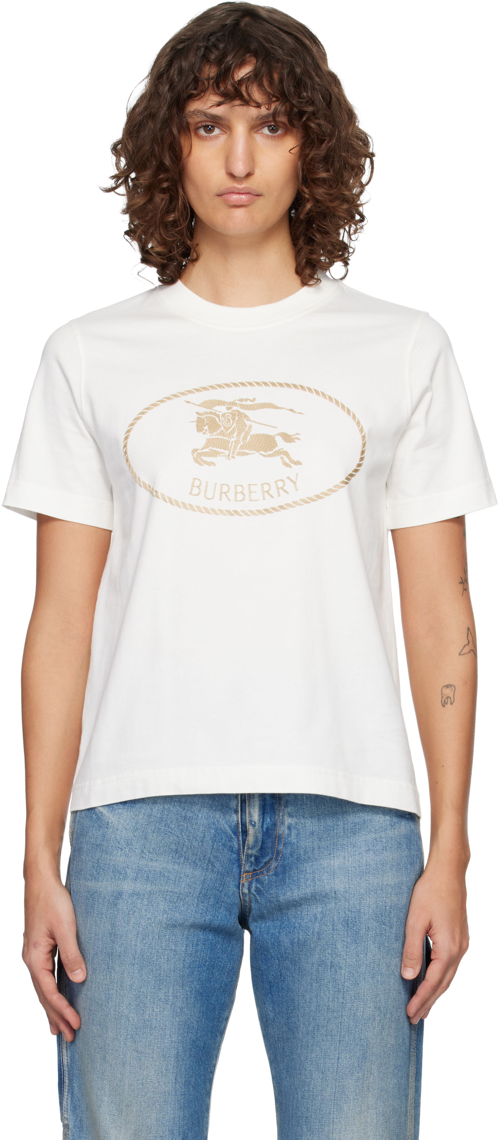 Burberry: オフホワイト Knight Stamp コットン Tシャツ | SSENSE 日本