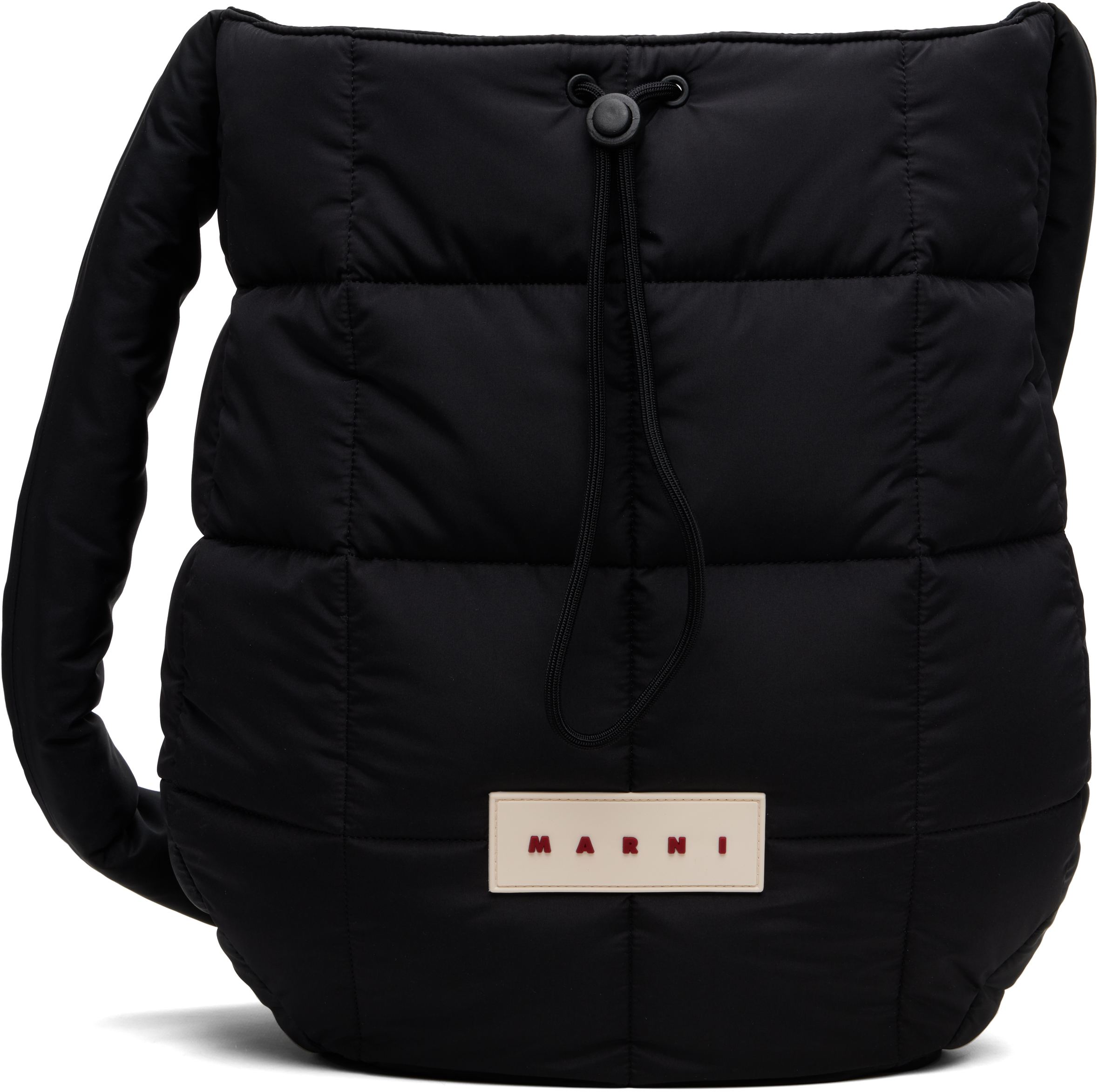 Marniのブラック メッセンジャーバッグがセール中