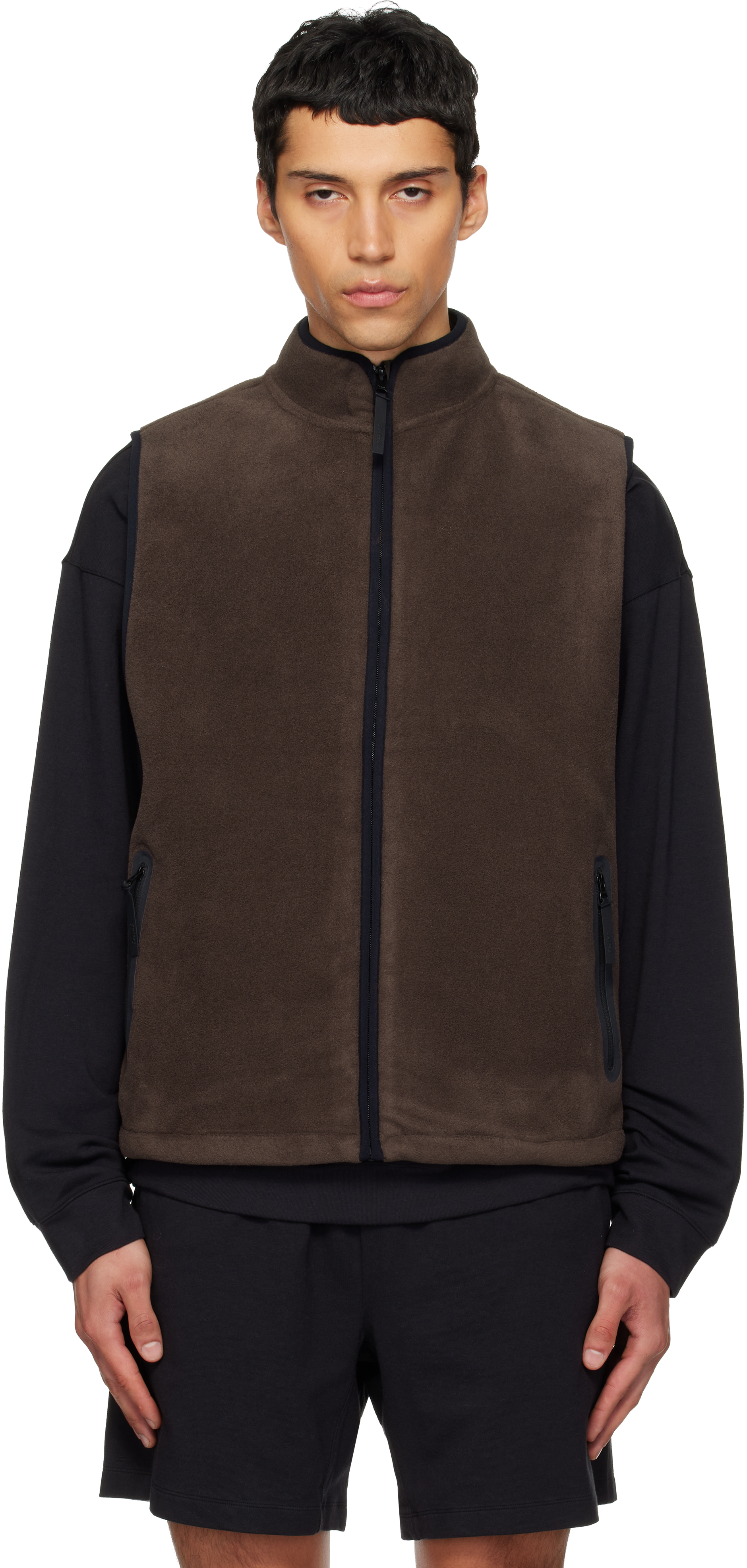 SKIMSのブラウン Arctic Fleece ベストがセール中