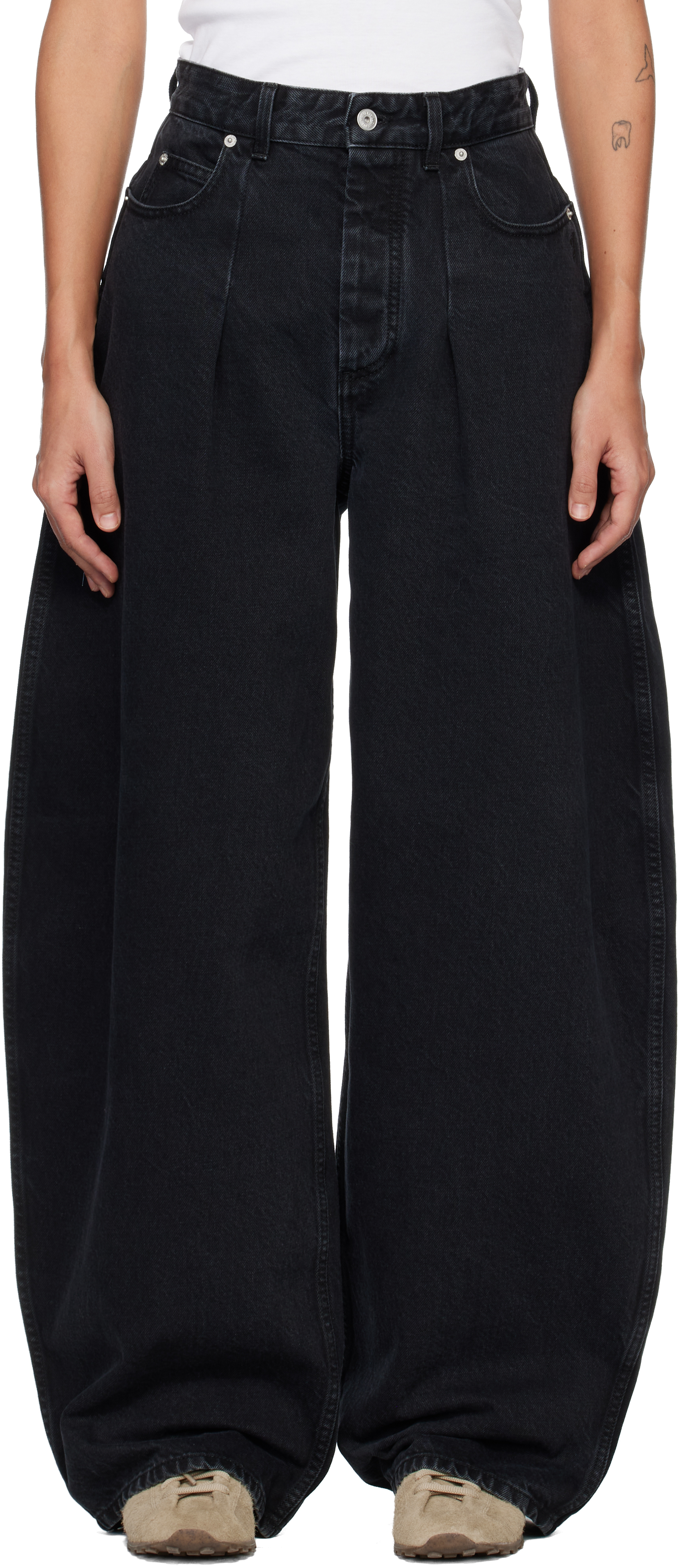 JACQUEMUS: ブラック 'The Ovalo de-Nîmes denim' ジーンズ | SSENSE 日本