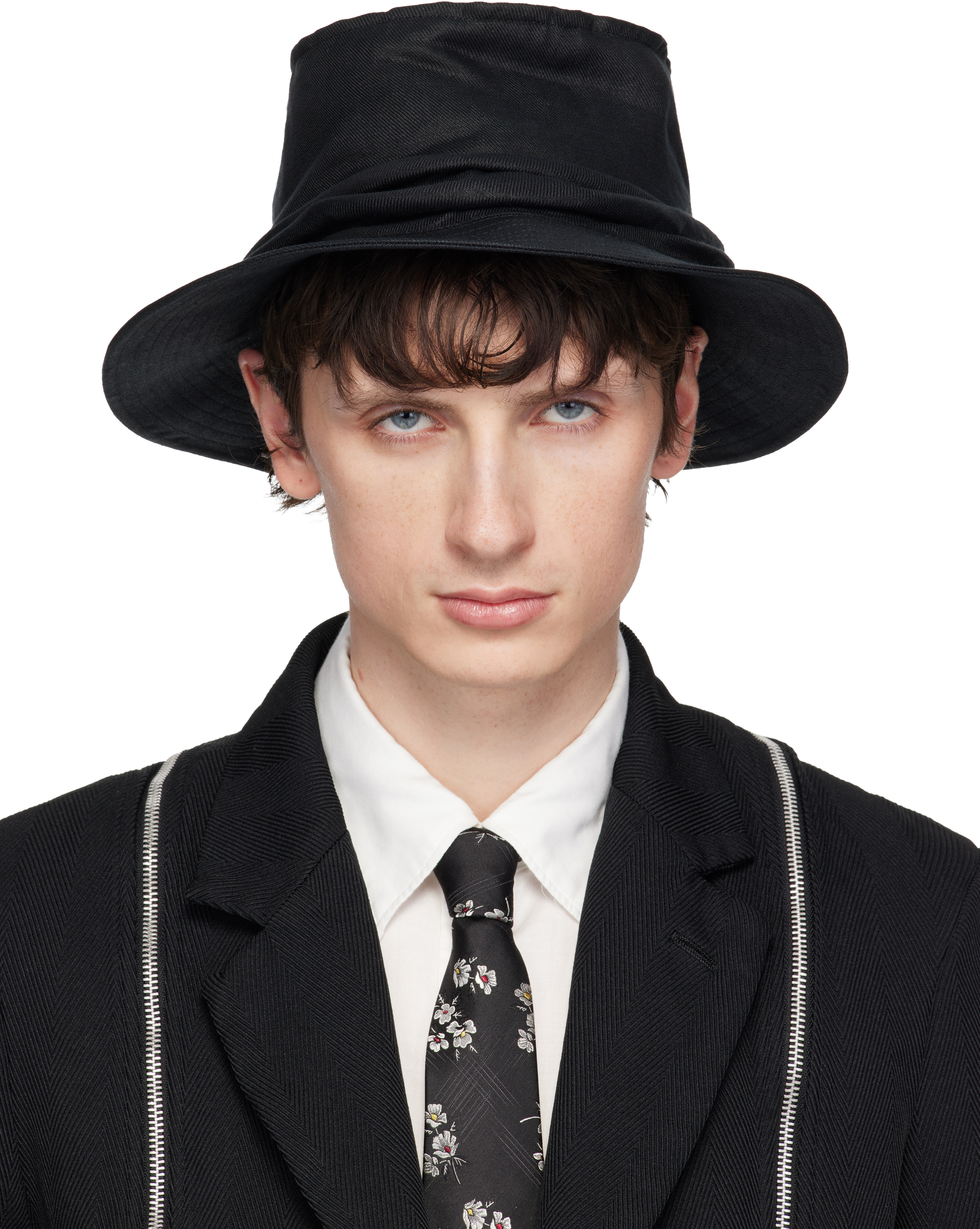 Y’s ワイズ Yohji Yamamoto 中綿 バケットハット ブラック YOHJI YAMAMOTO: ブラック ドレープ バケットハット | SSENSE 日本