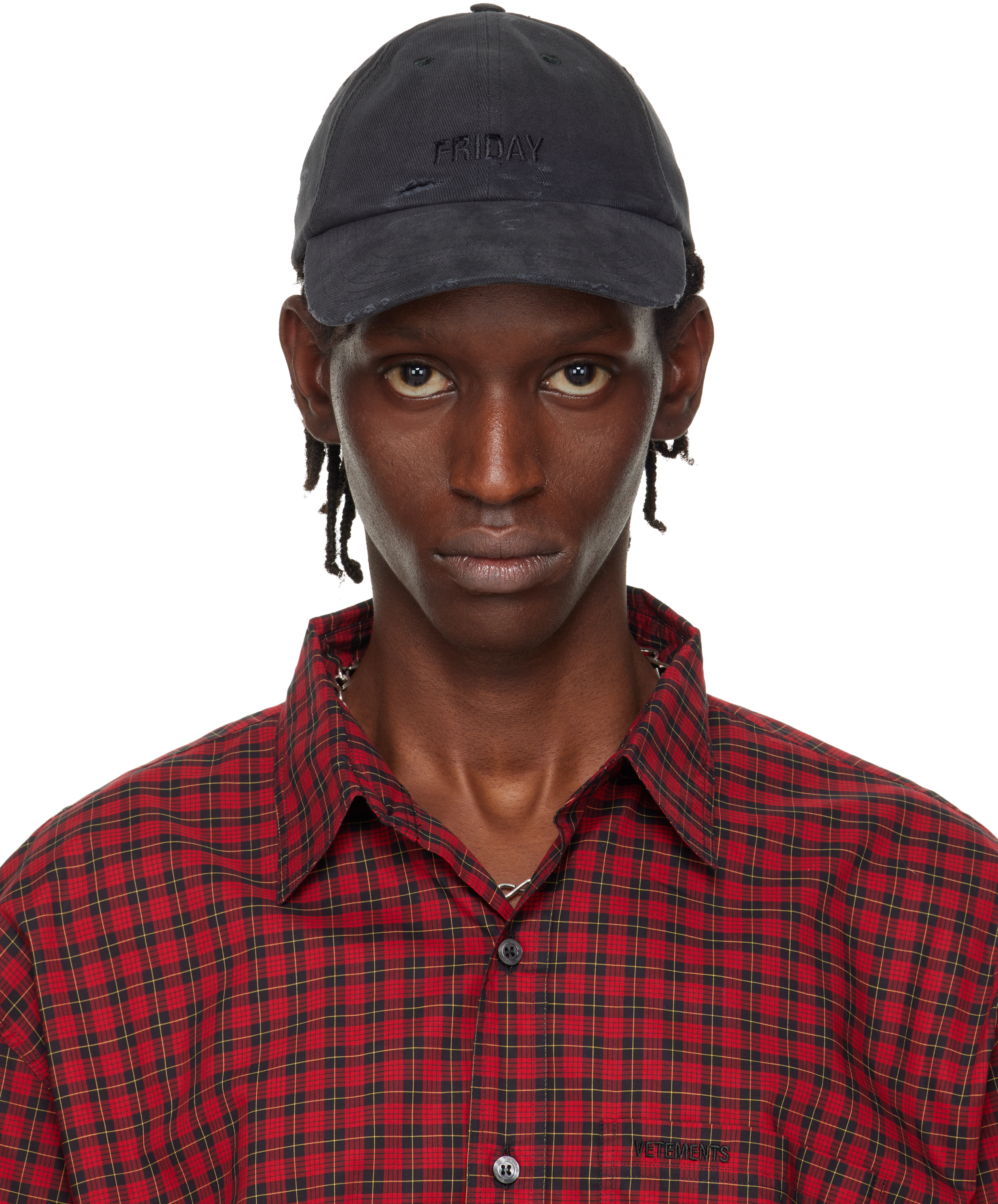 VETEMENTS: ブラック Friday ディストレス キャップ | SSENSE 日本