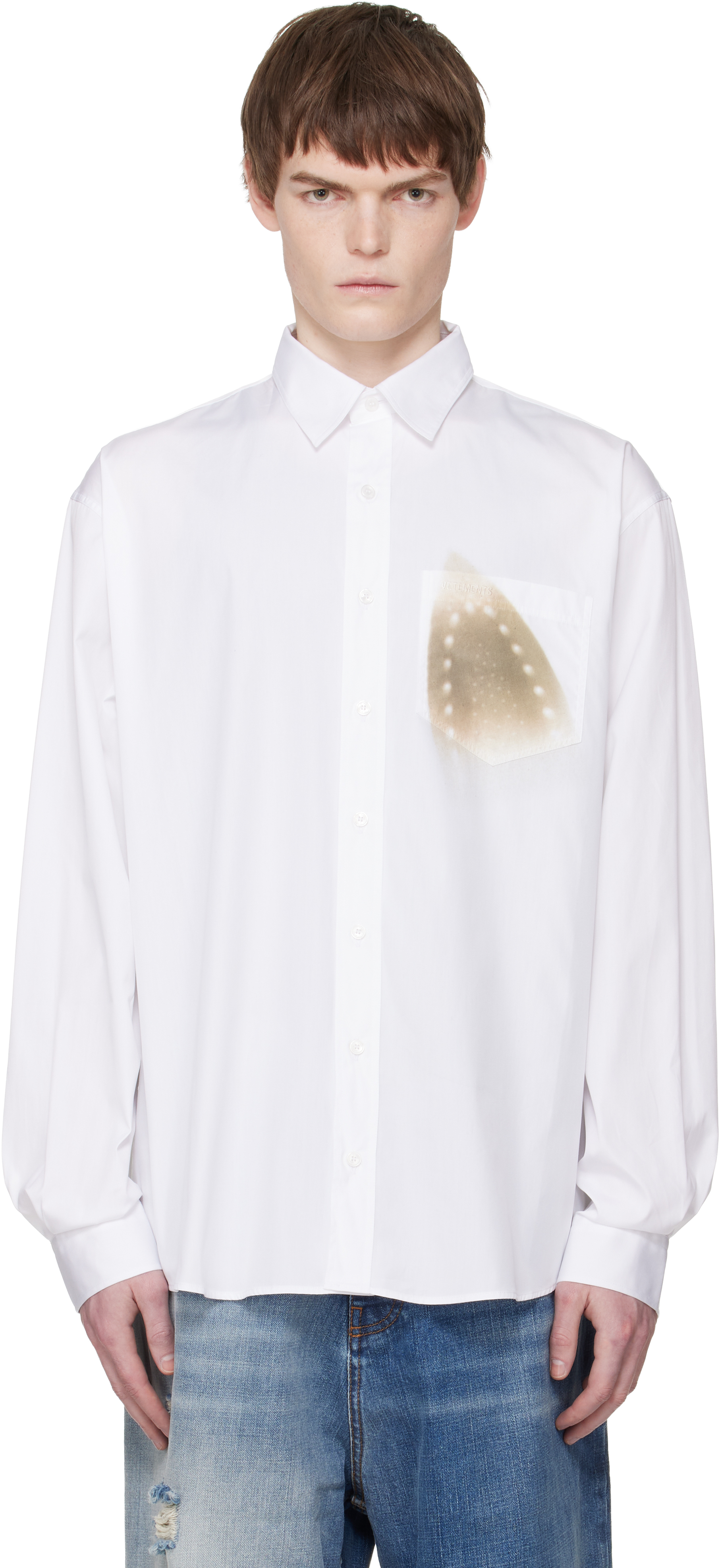 VETEMENTSのホワイト Well Ironed Classic シャツがセール中