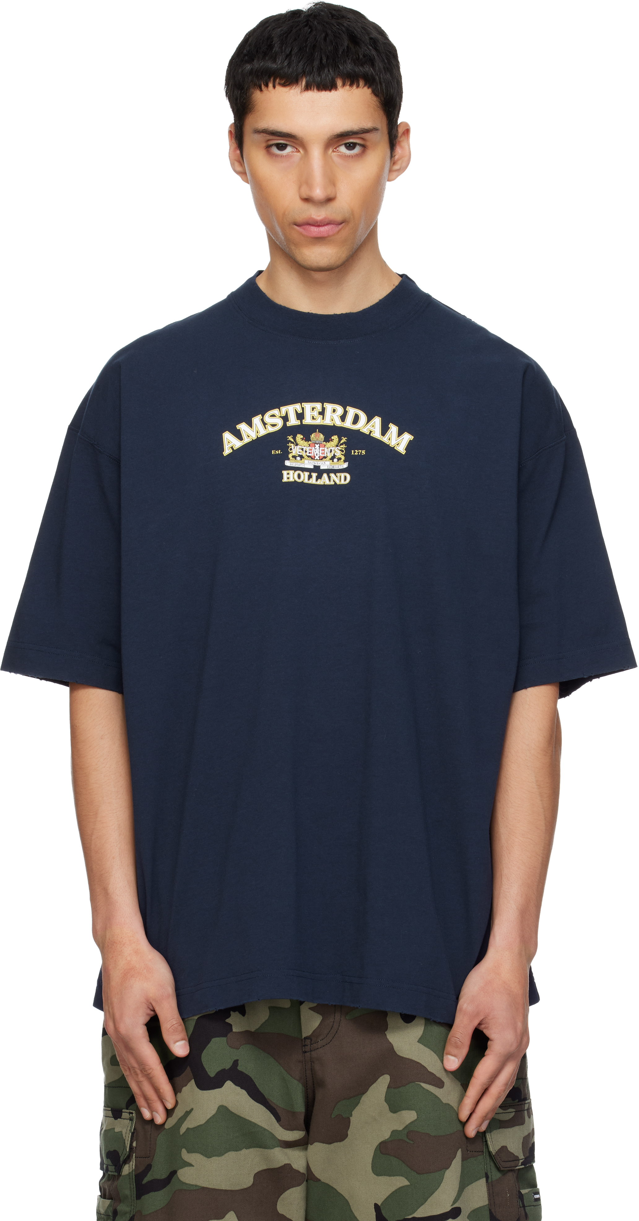 VETEMENTS: ネイビー Holland Tourist Tシャツ | SSENSE 日本