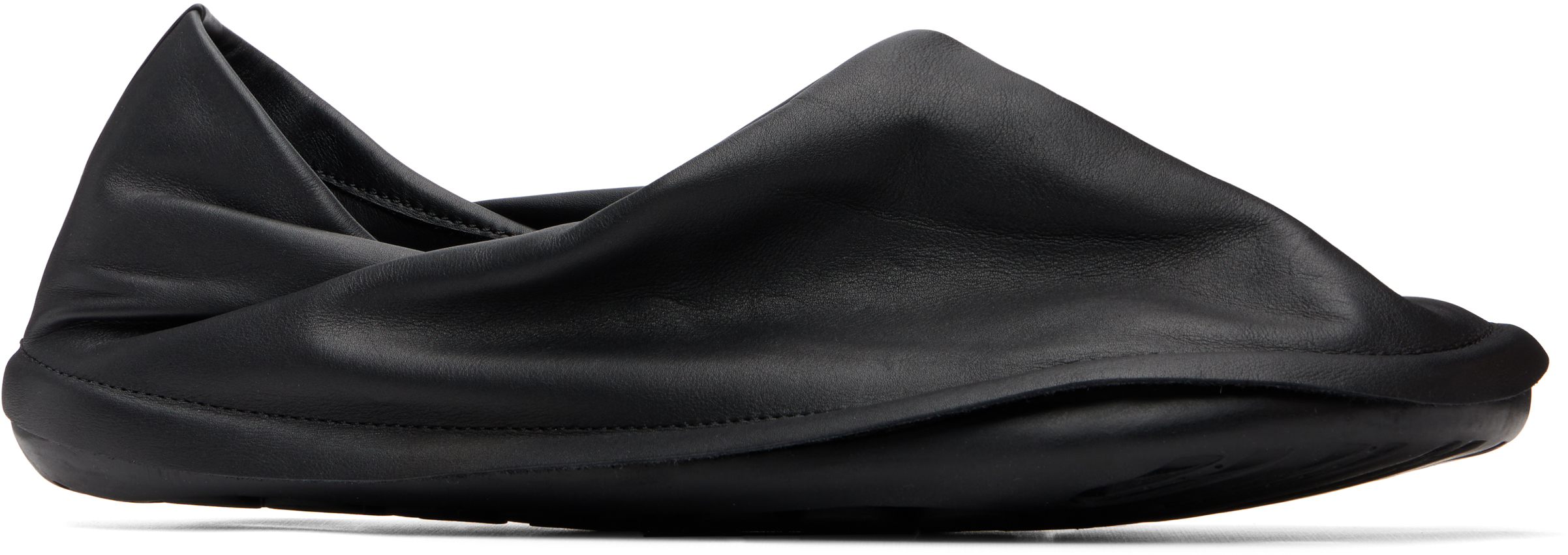 HOMME PLISSÉ ISSEY MIYAKE: Black CAMPER Edition Peu Form Loafers 