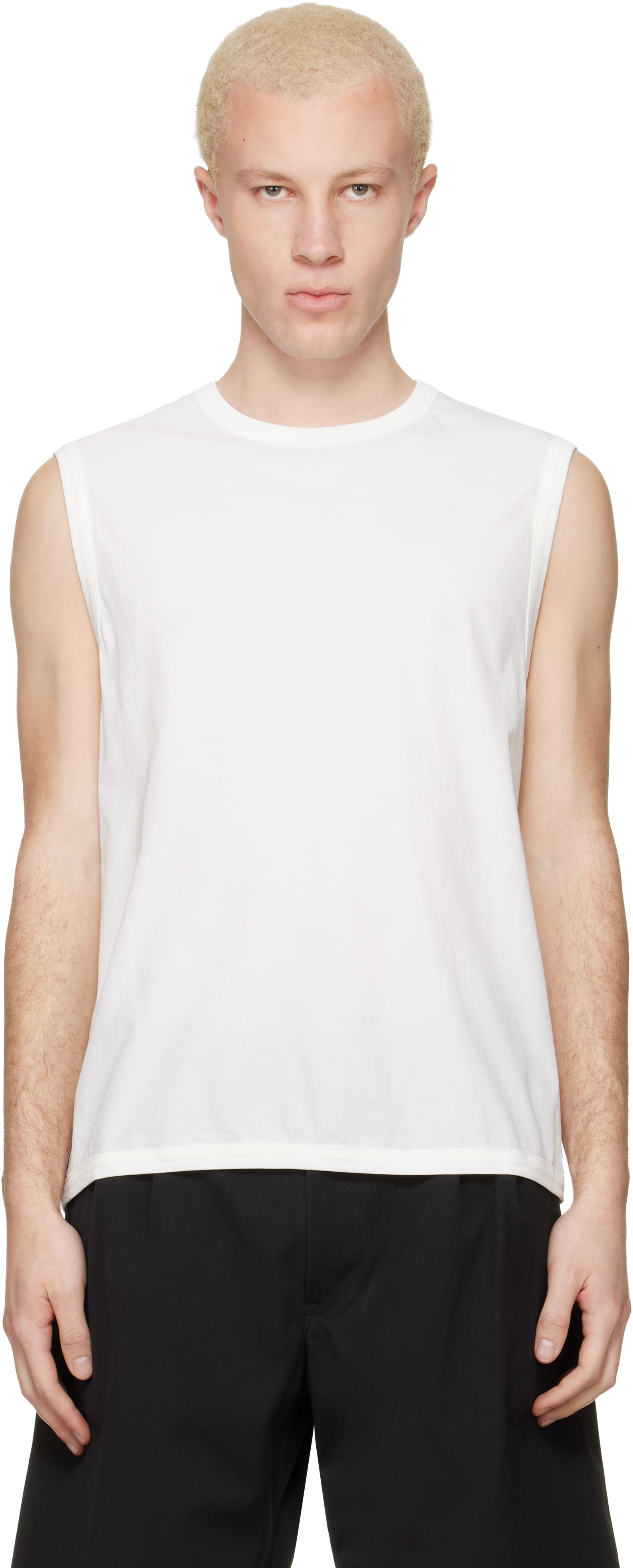 Lady White Co.のホワイト ノースリーブTシャツがセール中