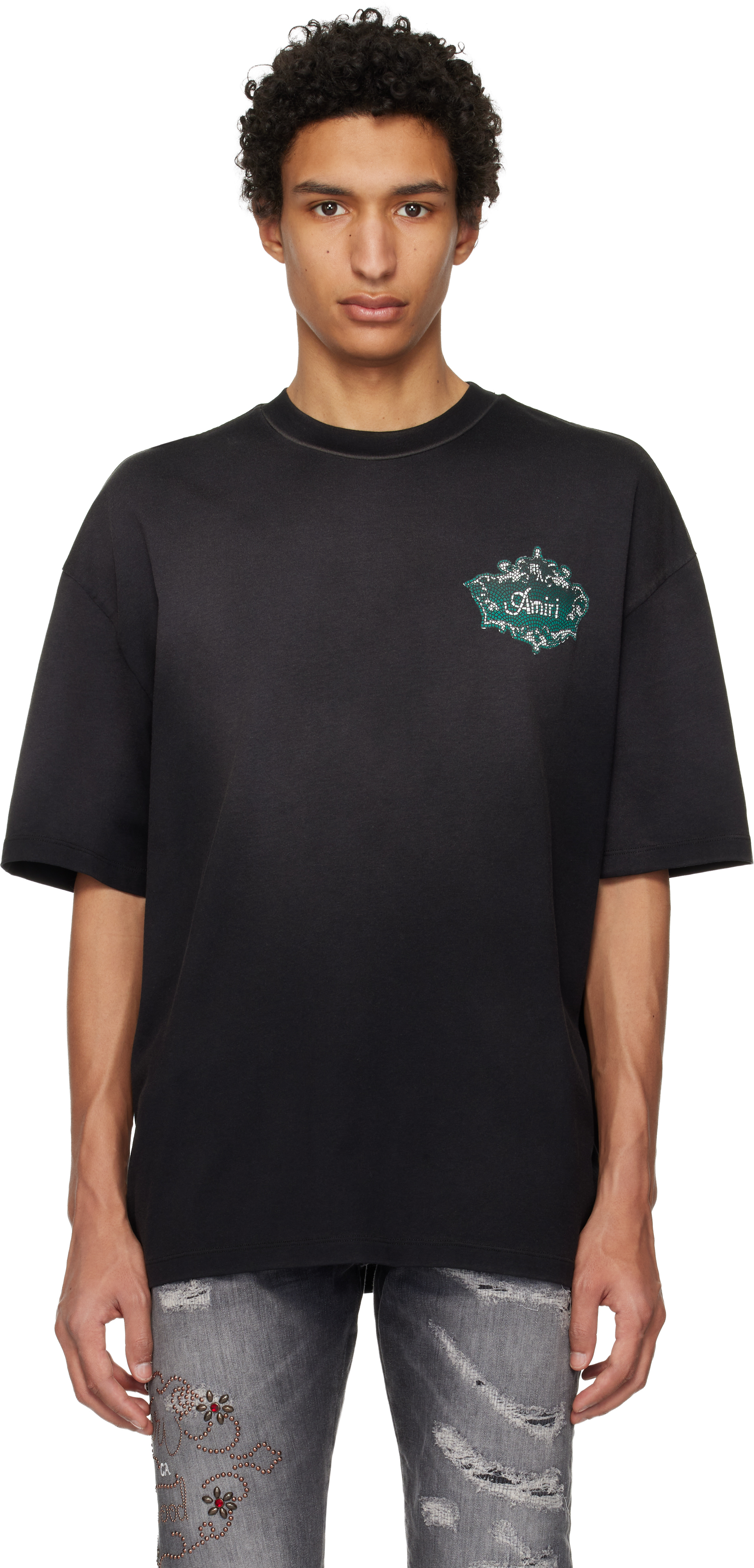 AMIRIのブラック Chateau Crest オーバーサイズ Tシャツがセール中