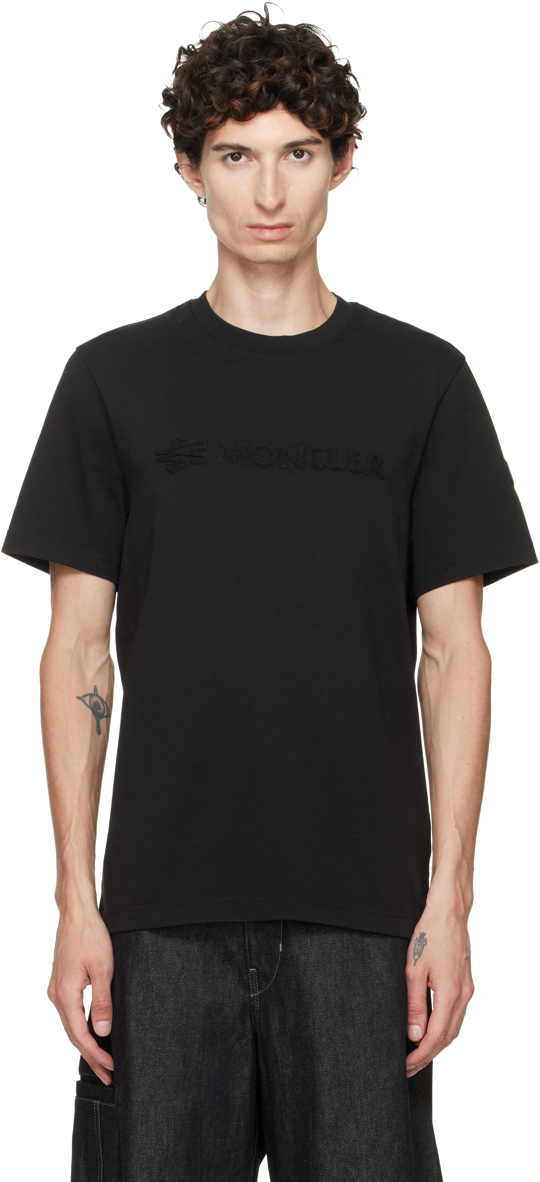 Moncler: ブラック ロゴ コットン Tシャツ | SSENSE 日本