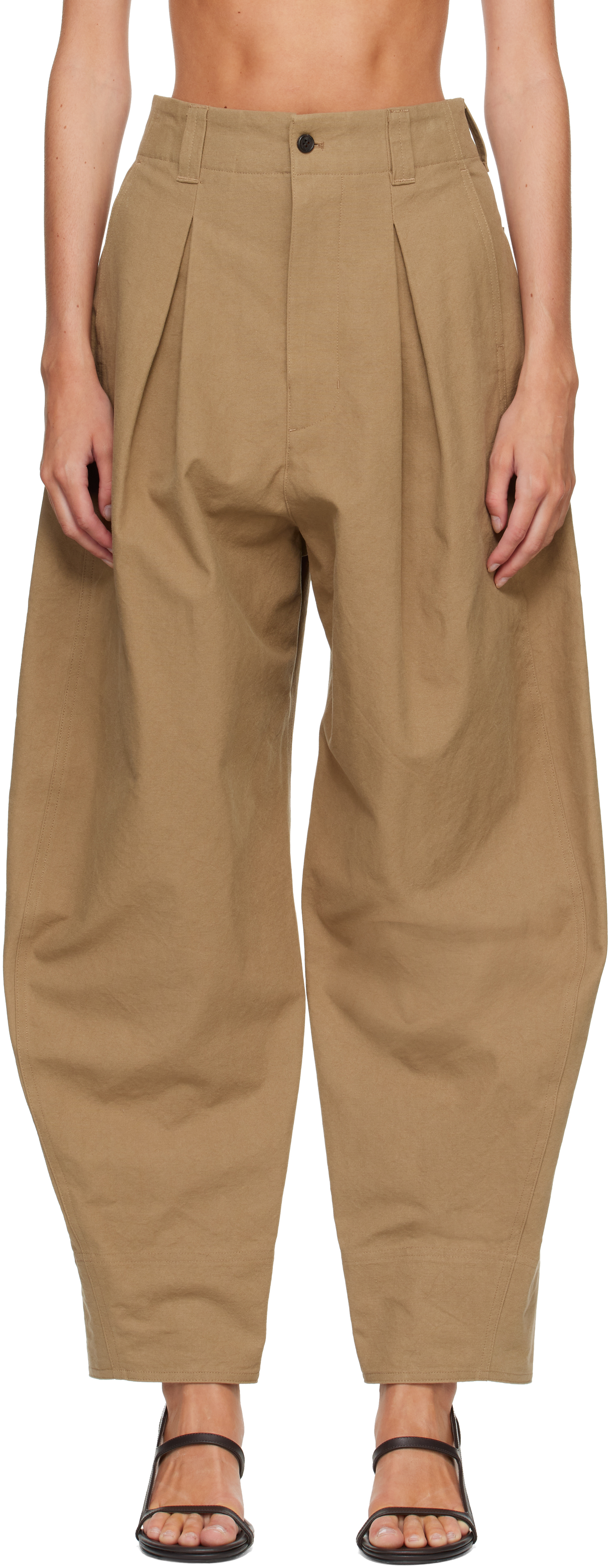 トクコプルミエヴォル　BRITISH 　強撚スムース　ＰＯ Beige R2W: Beige Milo Pintuck Cotton Trousers | SSENSE